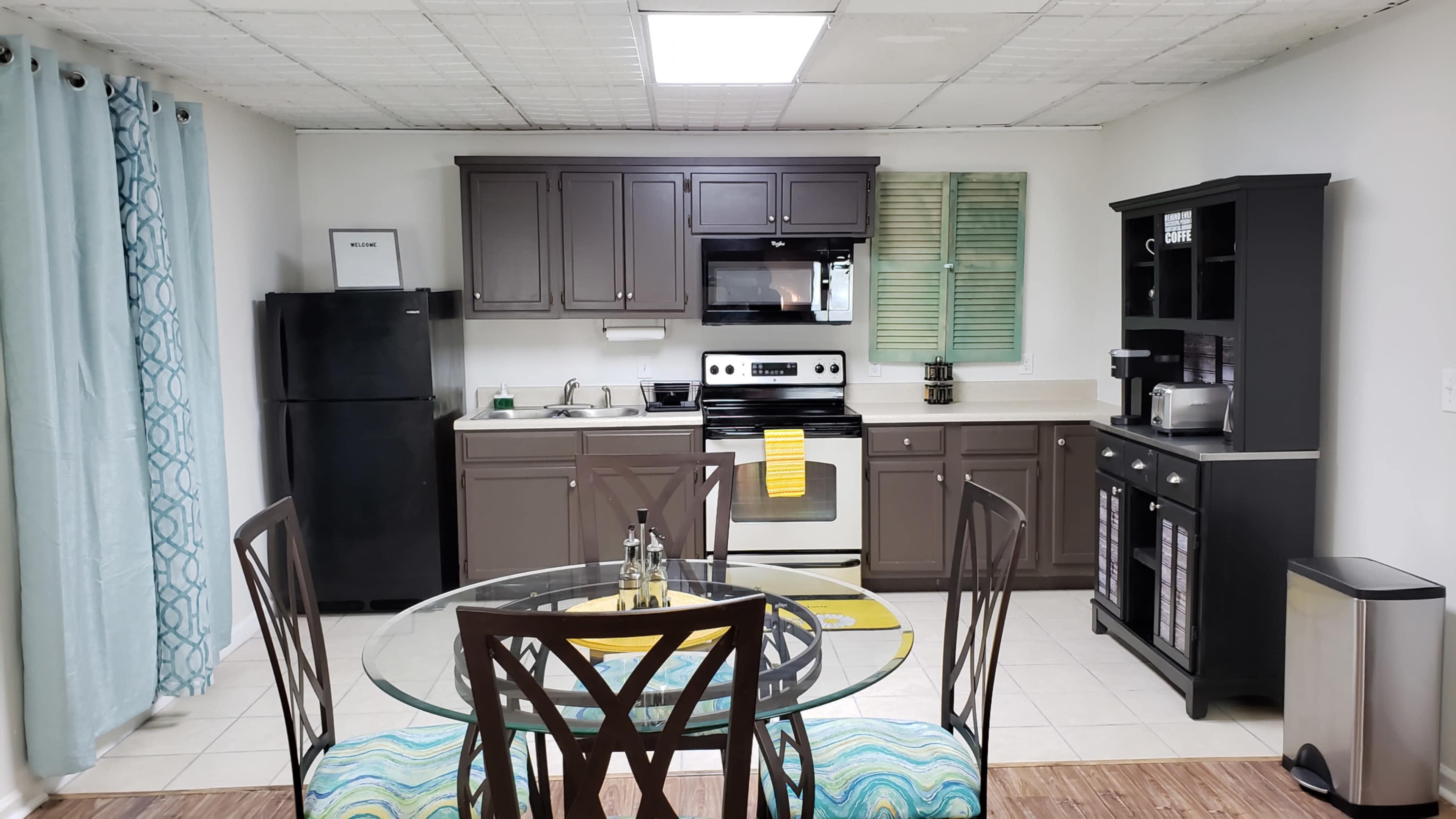 Private, Quiet & Cozy Studio. Open Floor Plan Image in , Lawrenceville, GA