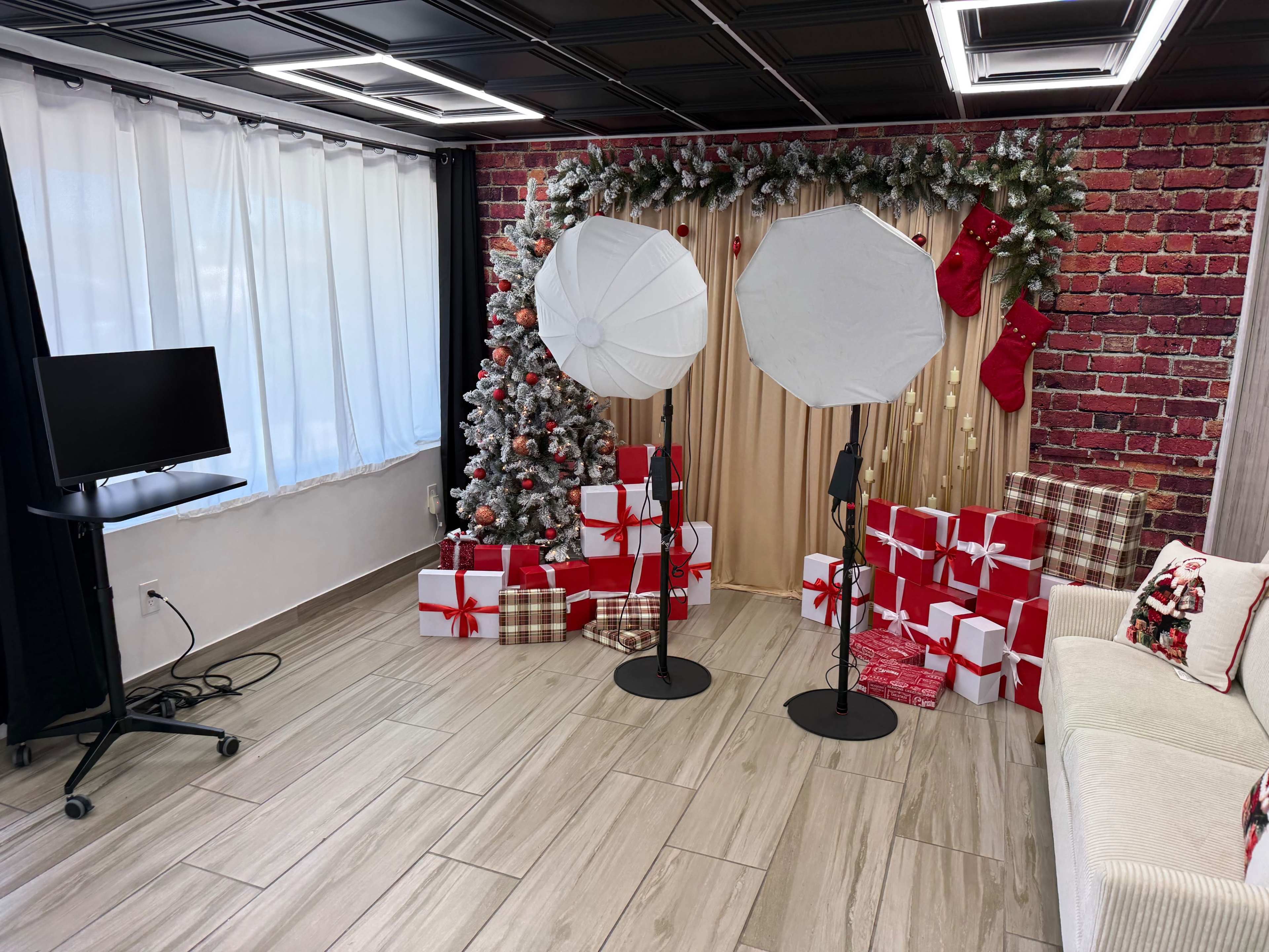 Christmas photo studio Image in El Cajon, El Cajon, CA