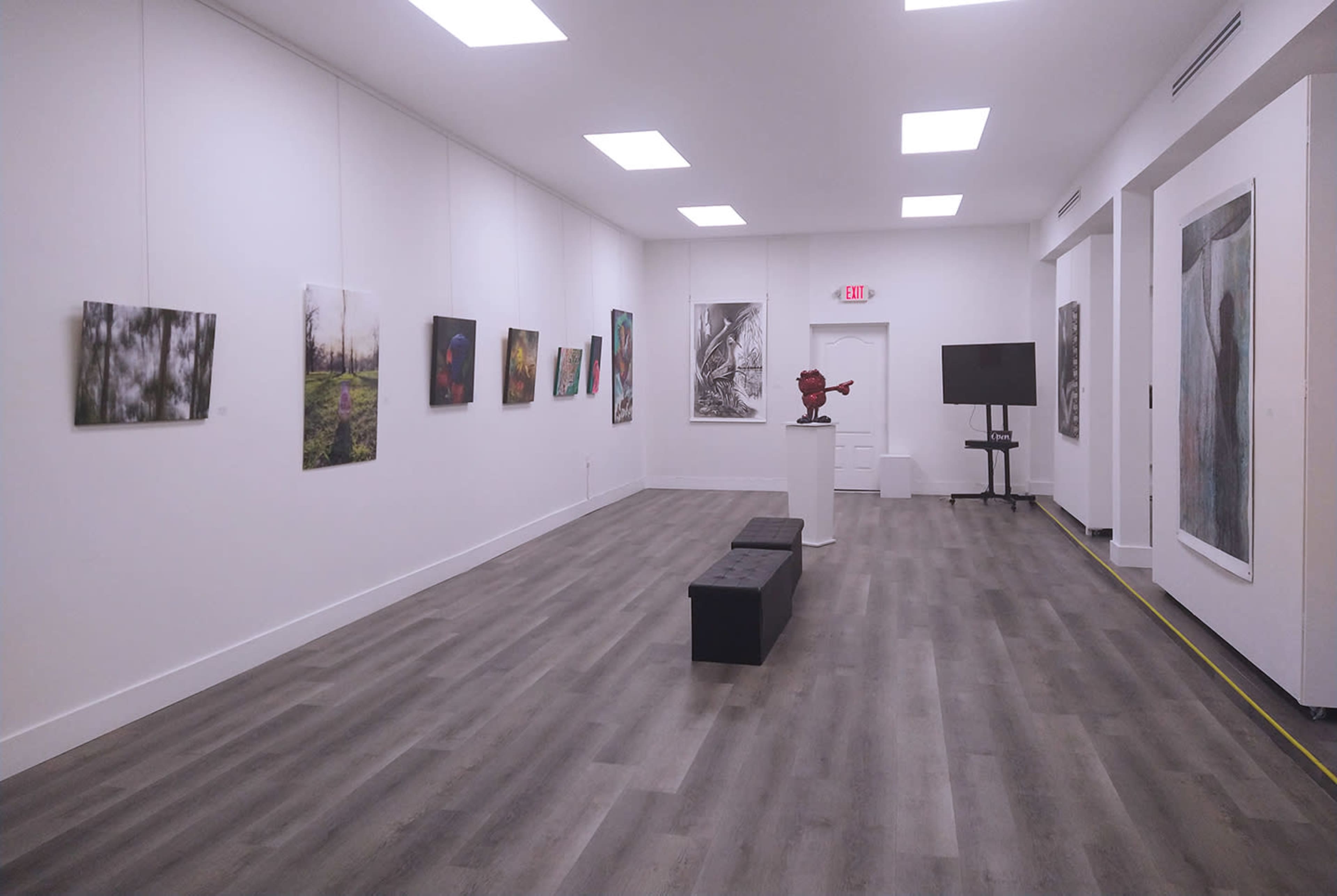 Bright, spacious gallery near art district Image in Liberty City, MIAMI, FL