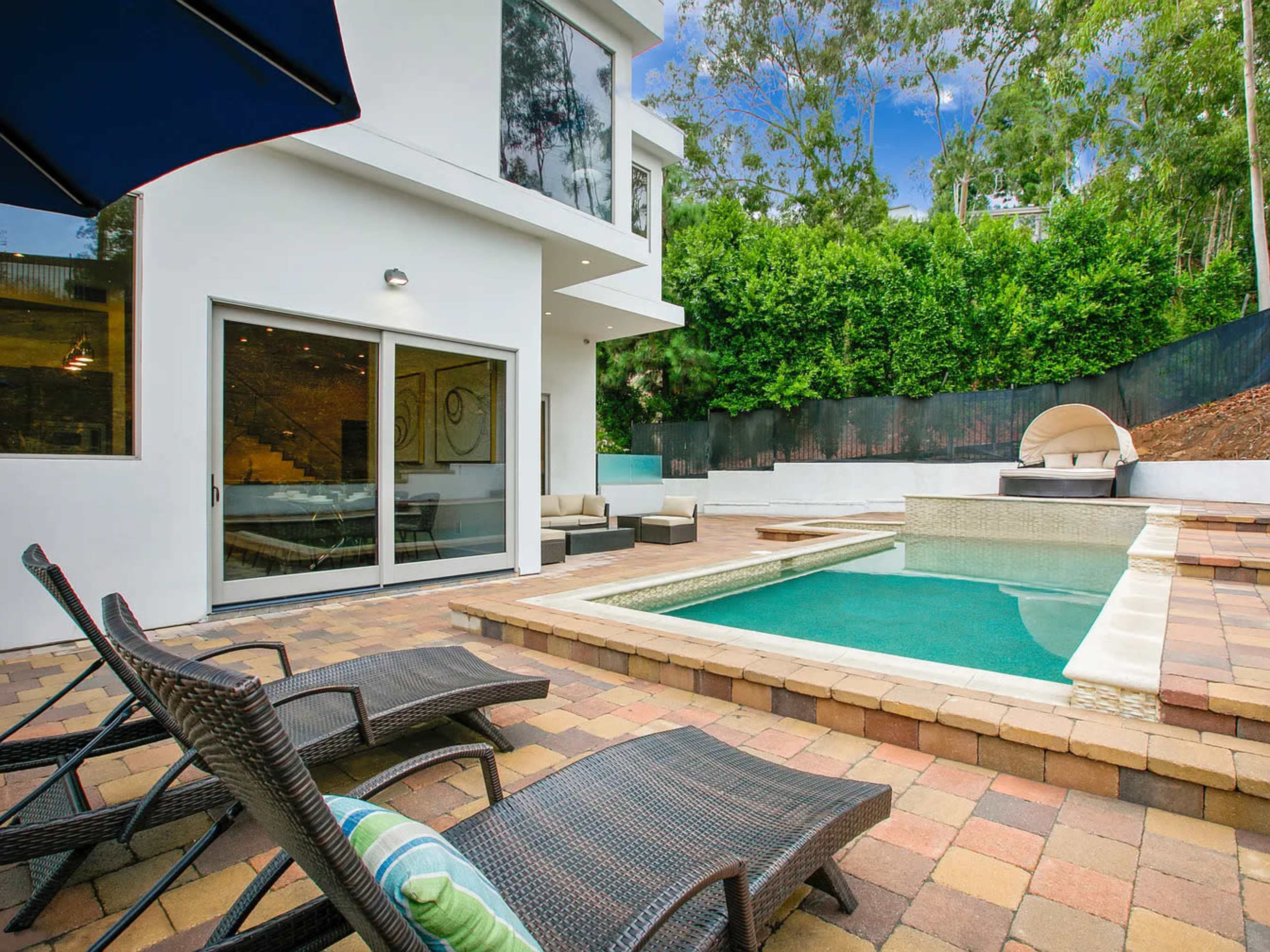 Hollywood Hills Photoshoot & Video House — Multiple Looks, Pool, Staged Rooms Image in Central LA, Los Angeles, CA