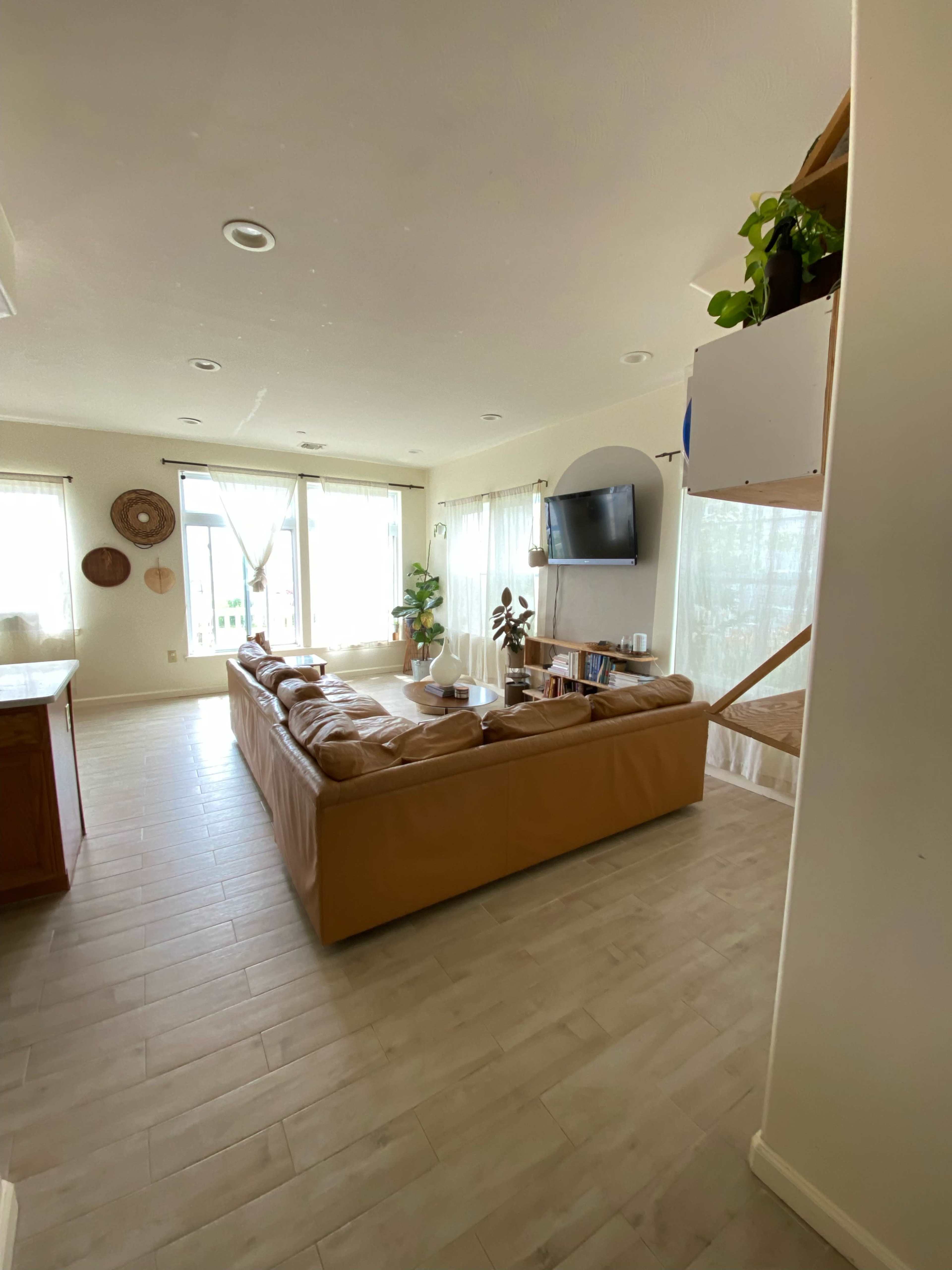 Urban Minimalist Modern Beach Home with Ocean View Image in Arverne, Arverne, NY