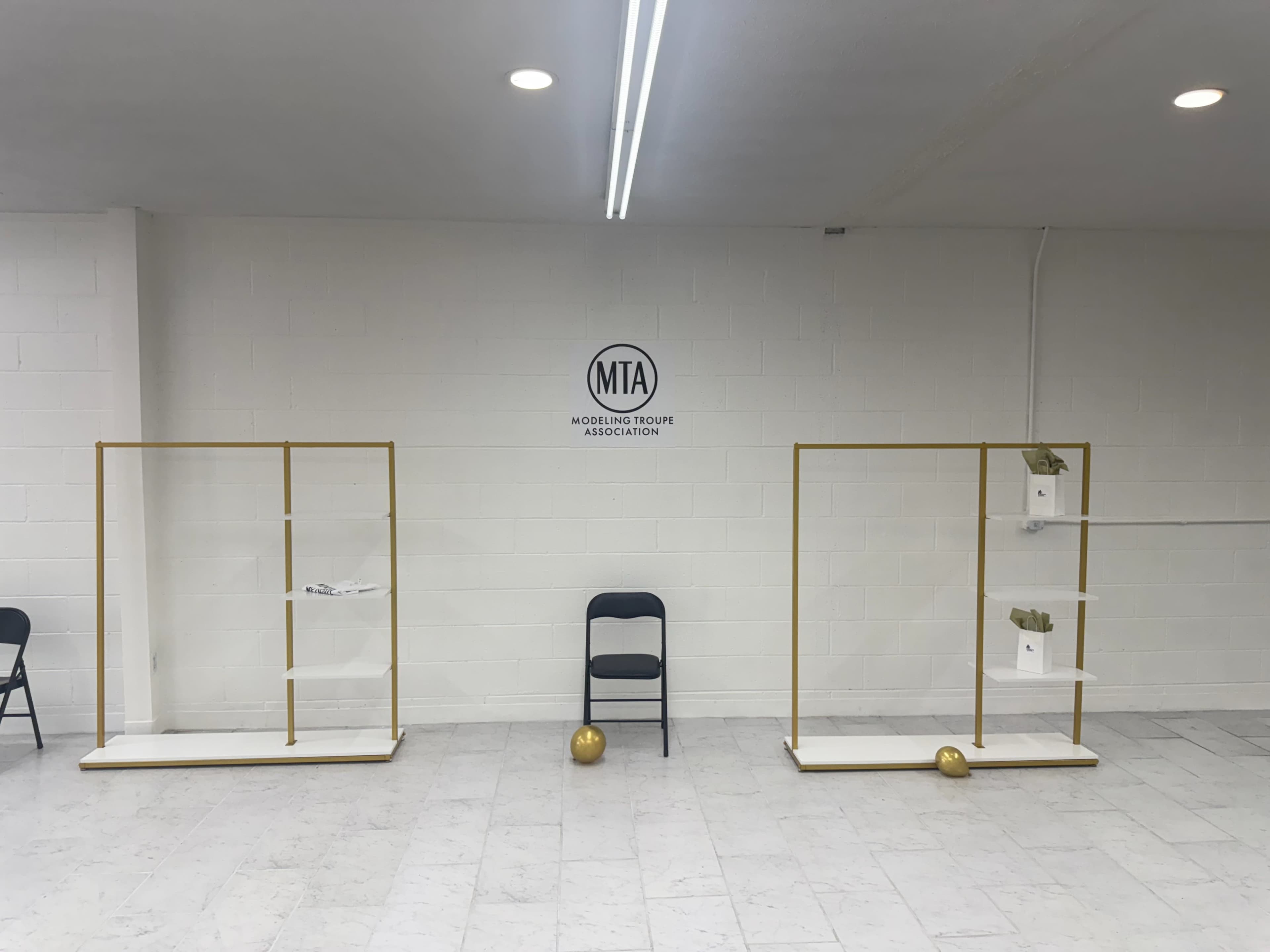 Blank Canvas Space With Natural Light Image in Conyers, Conyers, GA