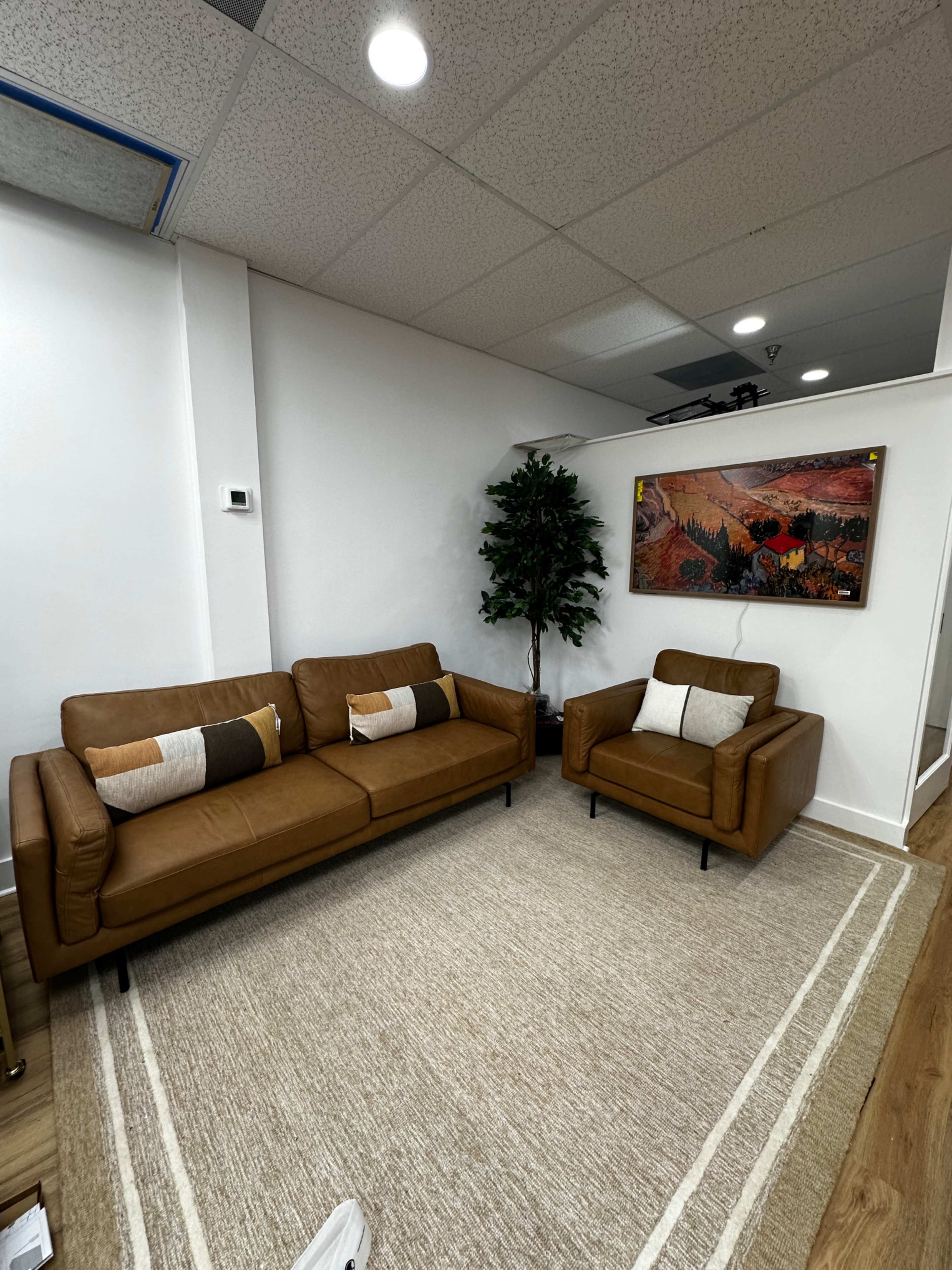 Photo Studio with 16’x12’ Cyc Wall Image in Hilton Head Island, Hilton Head, SC