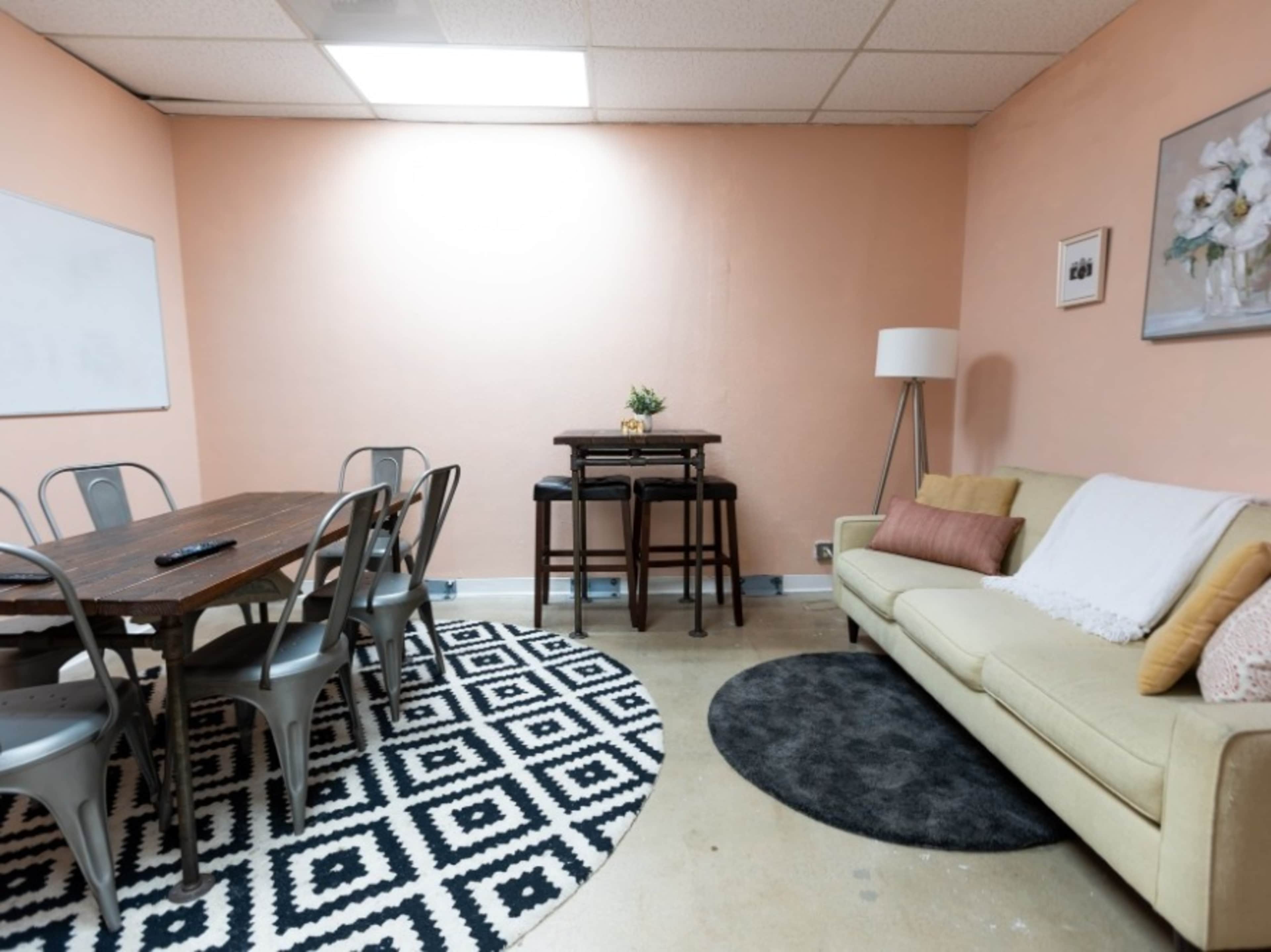 Additional Green Room