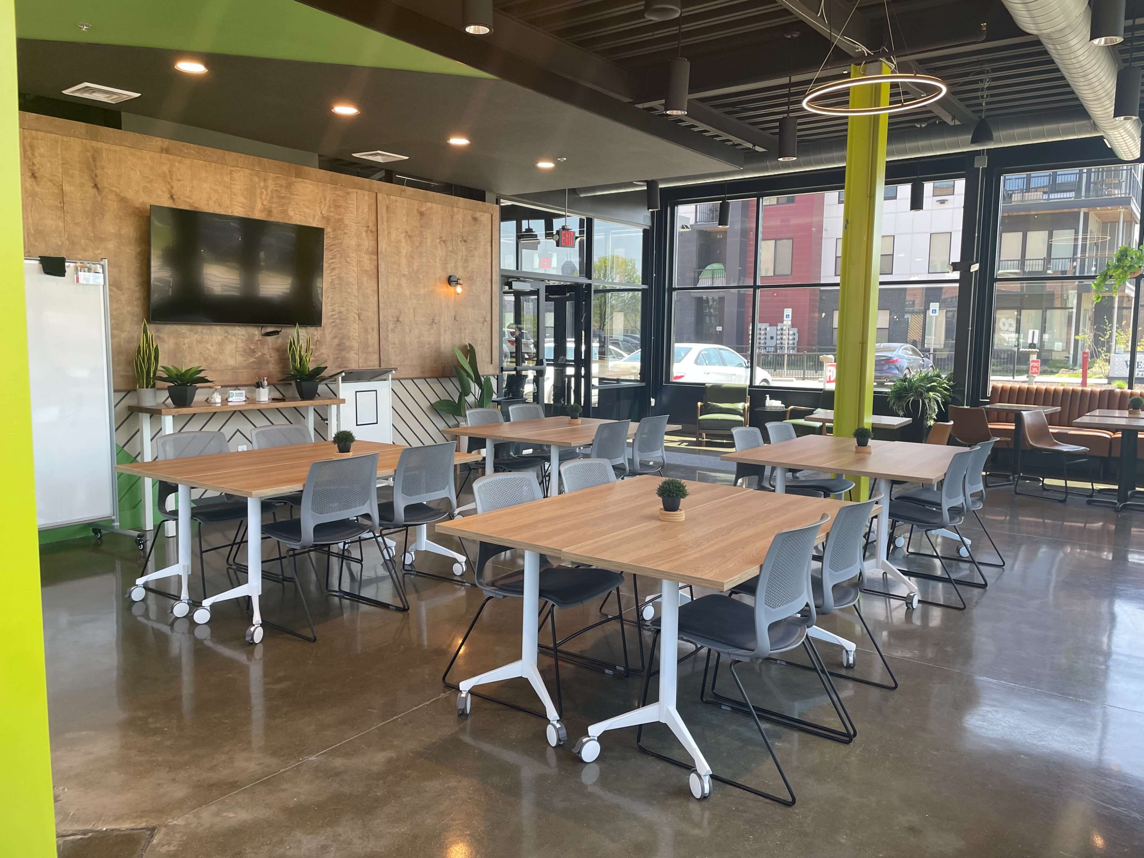 Downtown Light and Airy Event and Meeting Space Image in Hillside, Indianapolis, IN