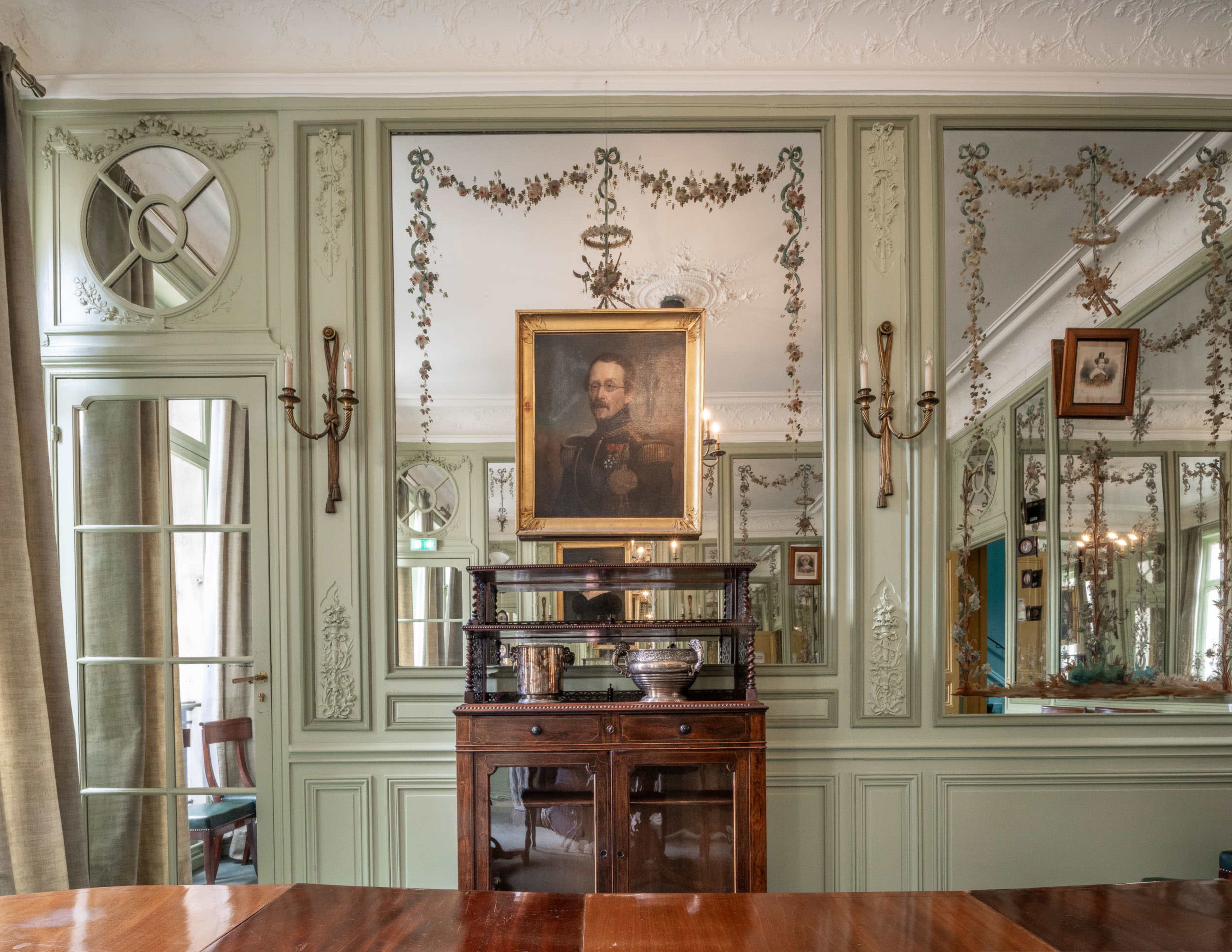 Salon des miroirs - idéal pour des conseils d'administration, des ateliers, des réunion, des diners assis... Image in Europe, PARIS