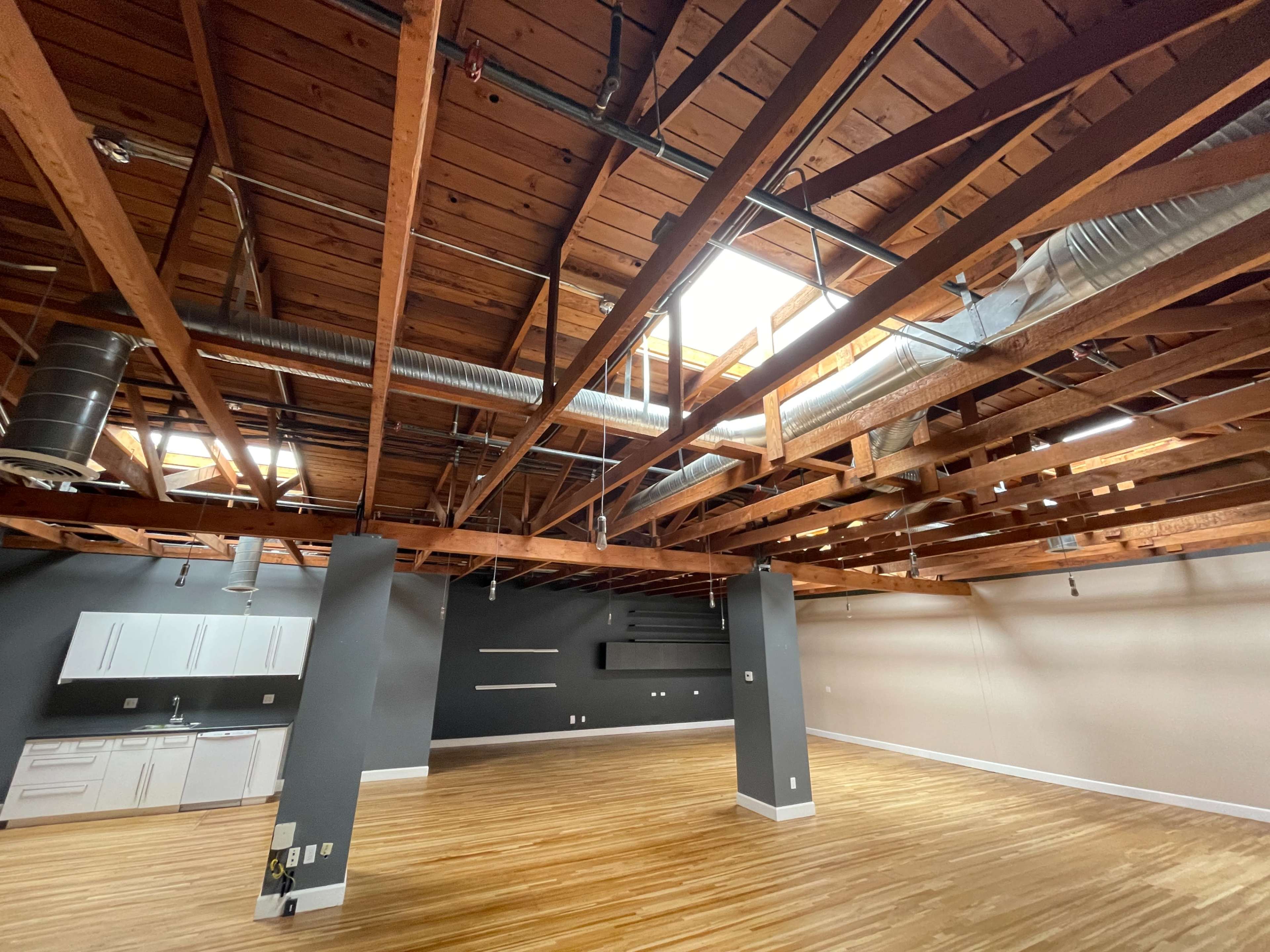 Light Office/Industrial Space Image in Orange, Orange, CA