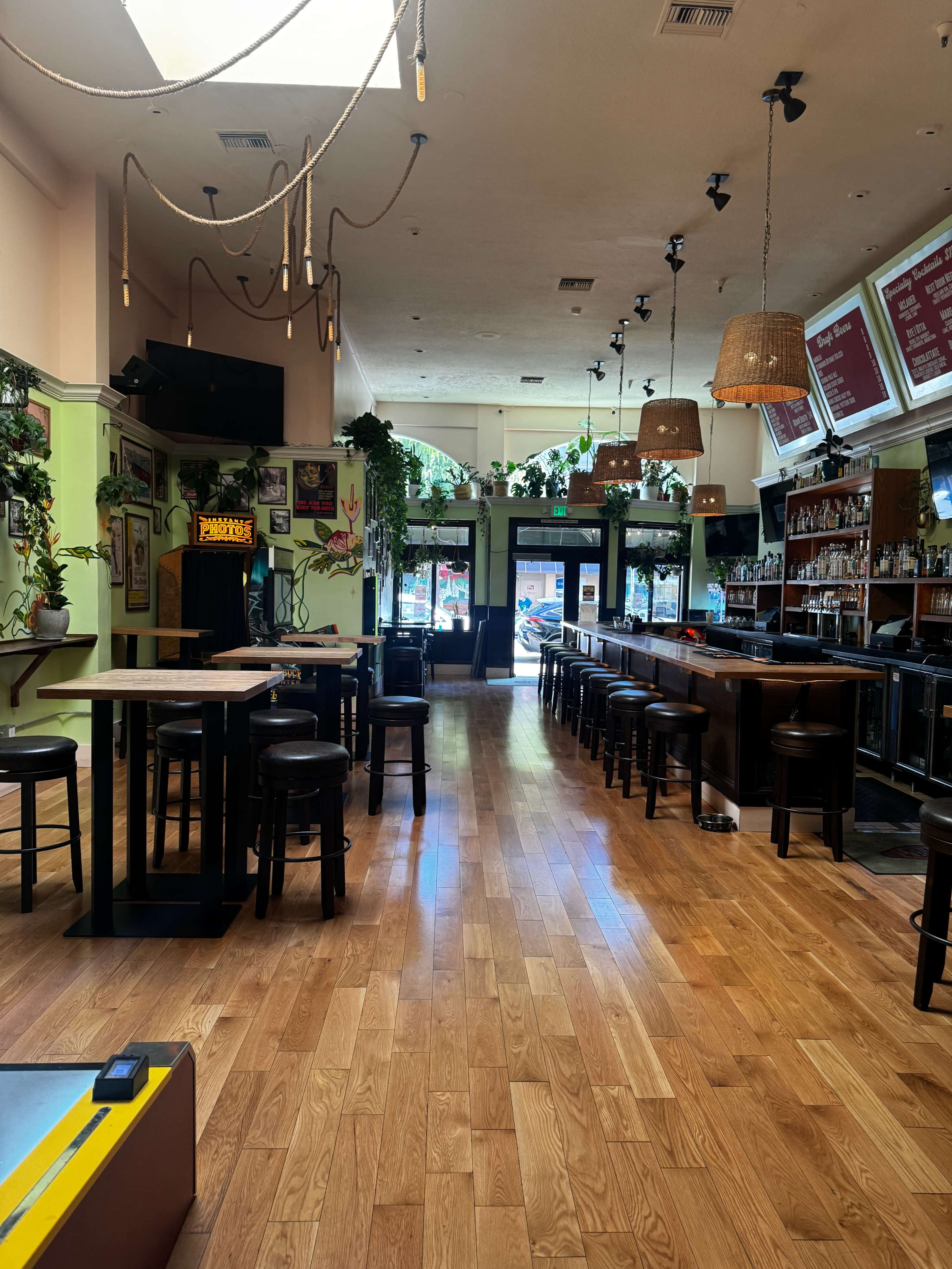 Great Bar with Several Games and Food! Image in North Beach, SAN FRANCISCO, CA