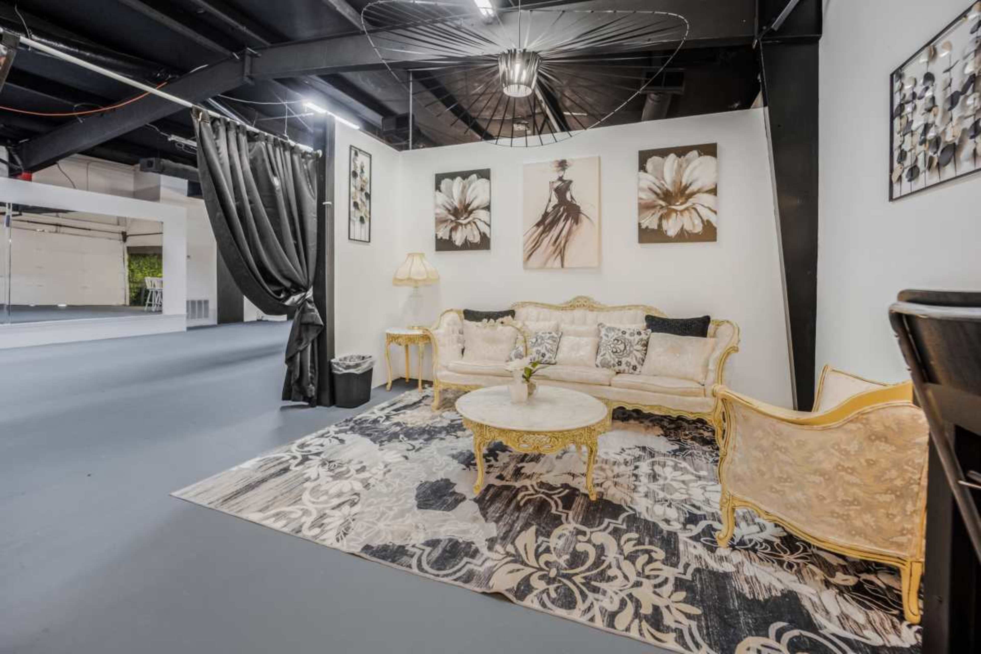 Modern Multifunctional Creative Space Image in Bolton, Mobile, AL