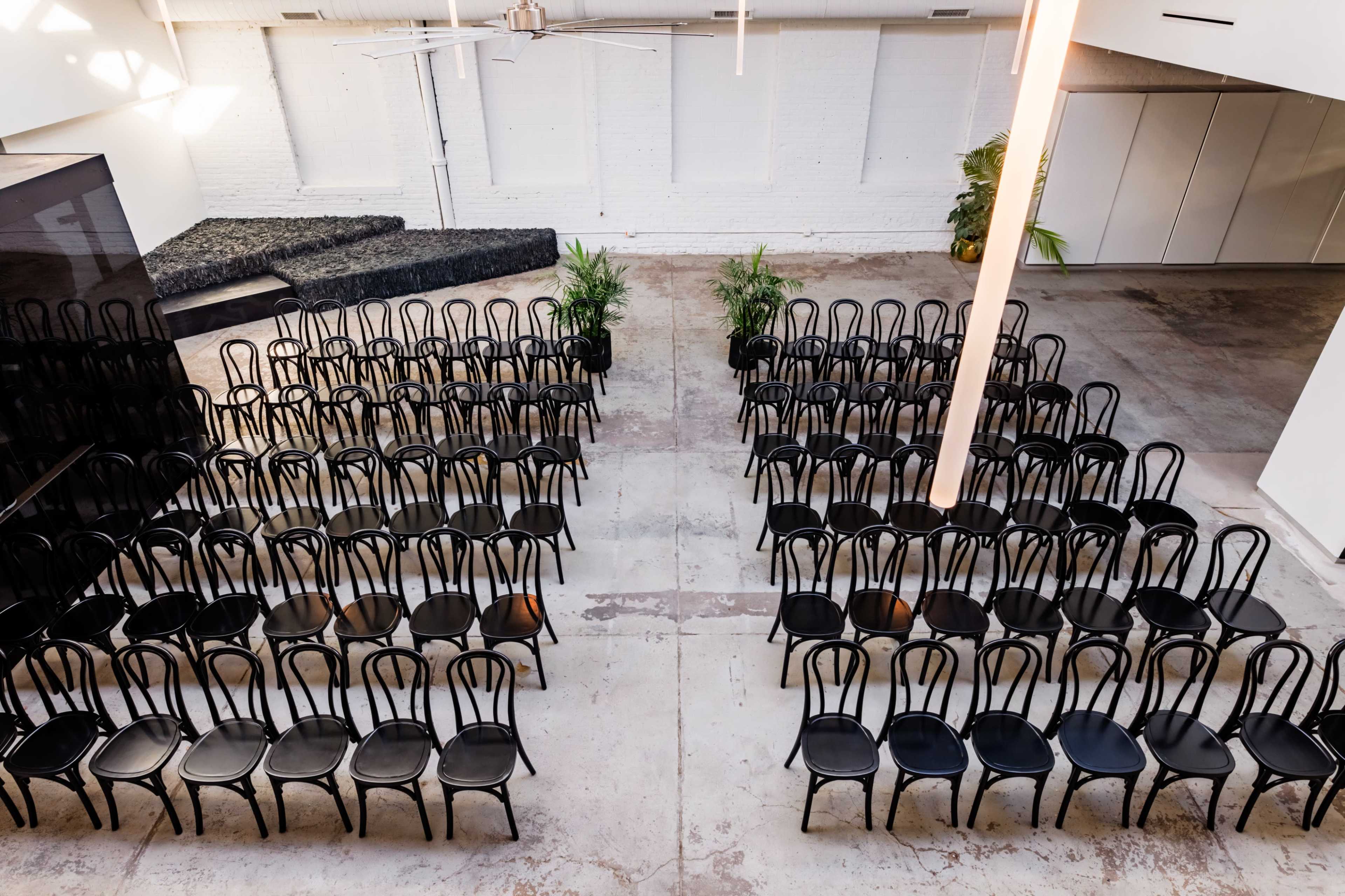 Inspiring and Unconventional Loft For Meetings Image in Humboldt Park, Chicago, IL