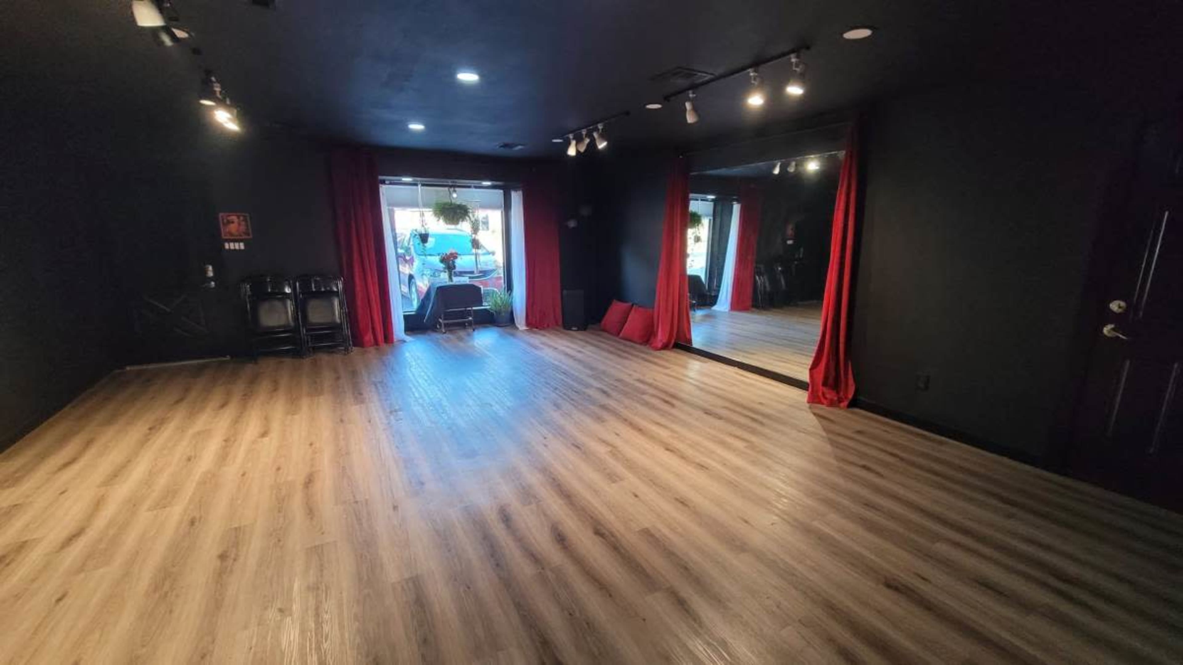 Creative Live Arts Laboratory and Studio Image in Westgate, Austin, TX