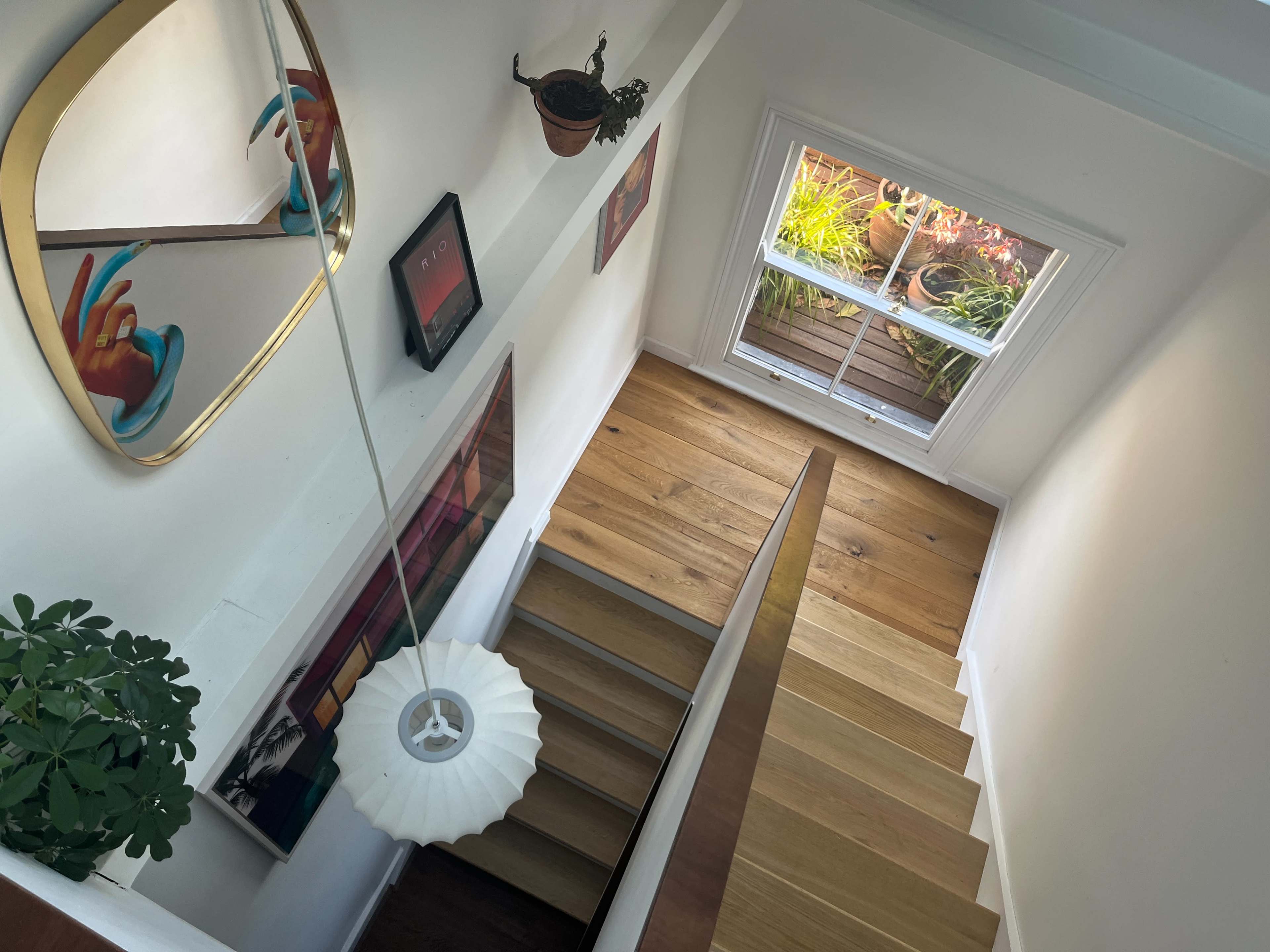 Bright Mid-century Mediterranean Style Home Image in Dalston, London, ENG