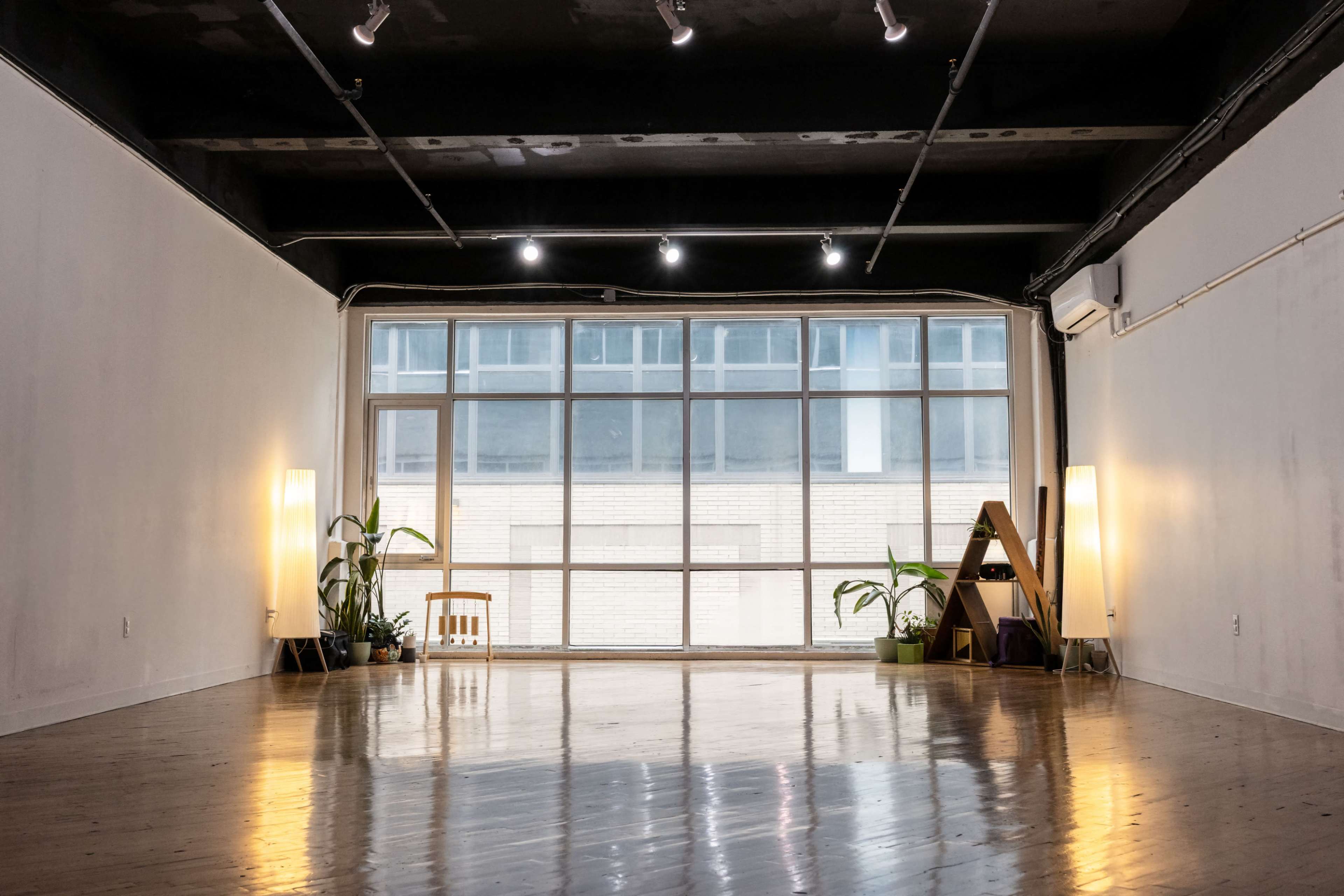 Sunlit Downtown Brooklyn Studio Image in Downtown Brooklyn, Brooklyn, NY
