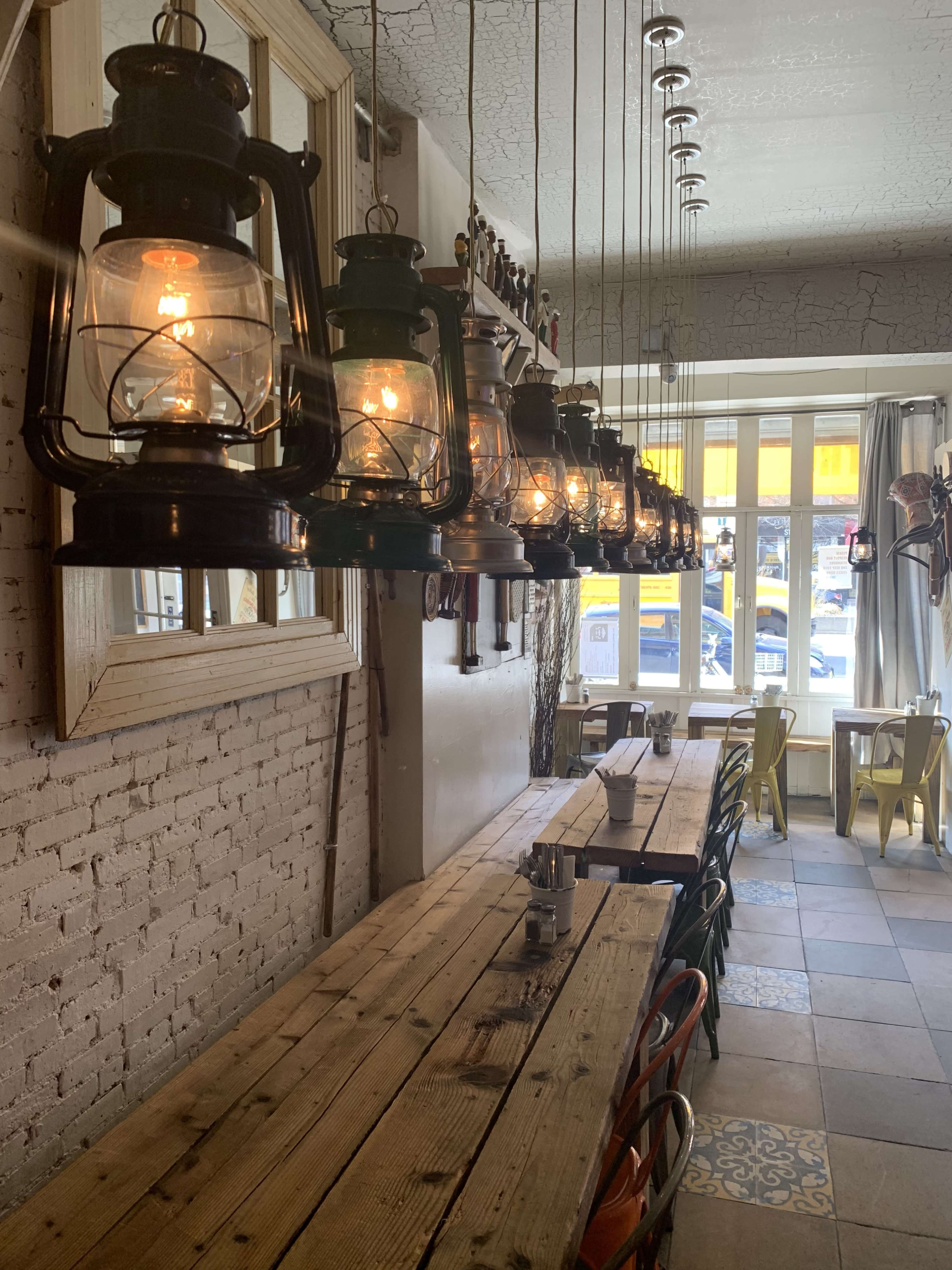Cozy Bohemian French Bistro Image in Harlem, New York, NY