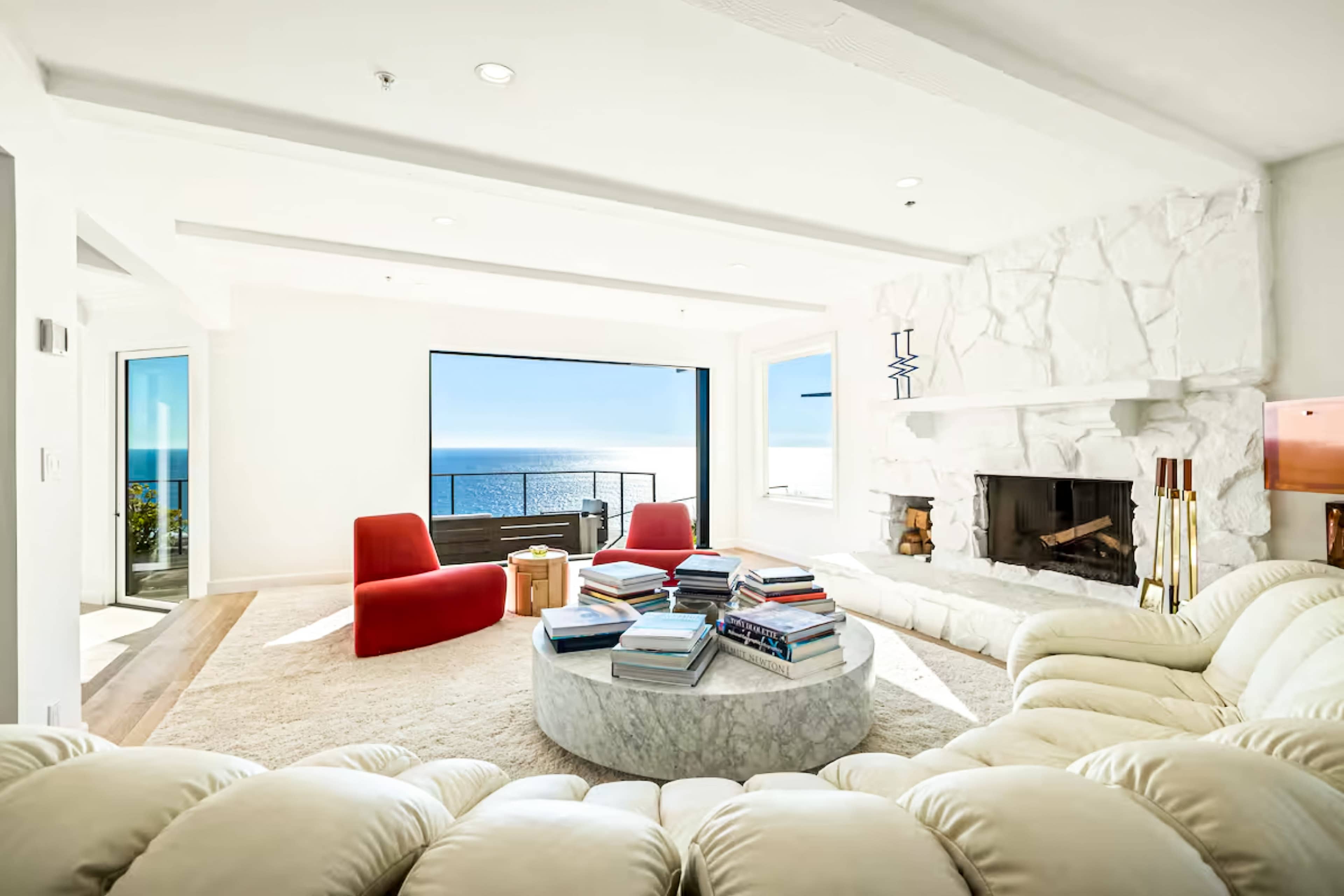 Bright & Minimal Home — Perfect for Shoots, Productions & Creative Projects Image in Western Malibu, Malibu, CA