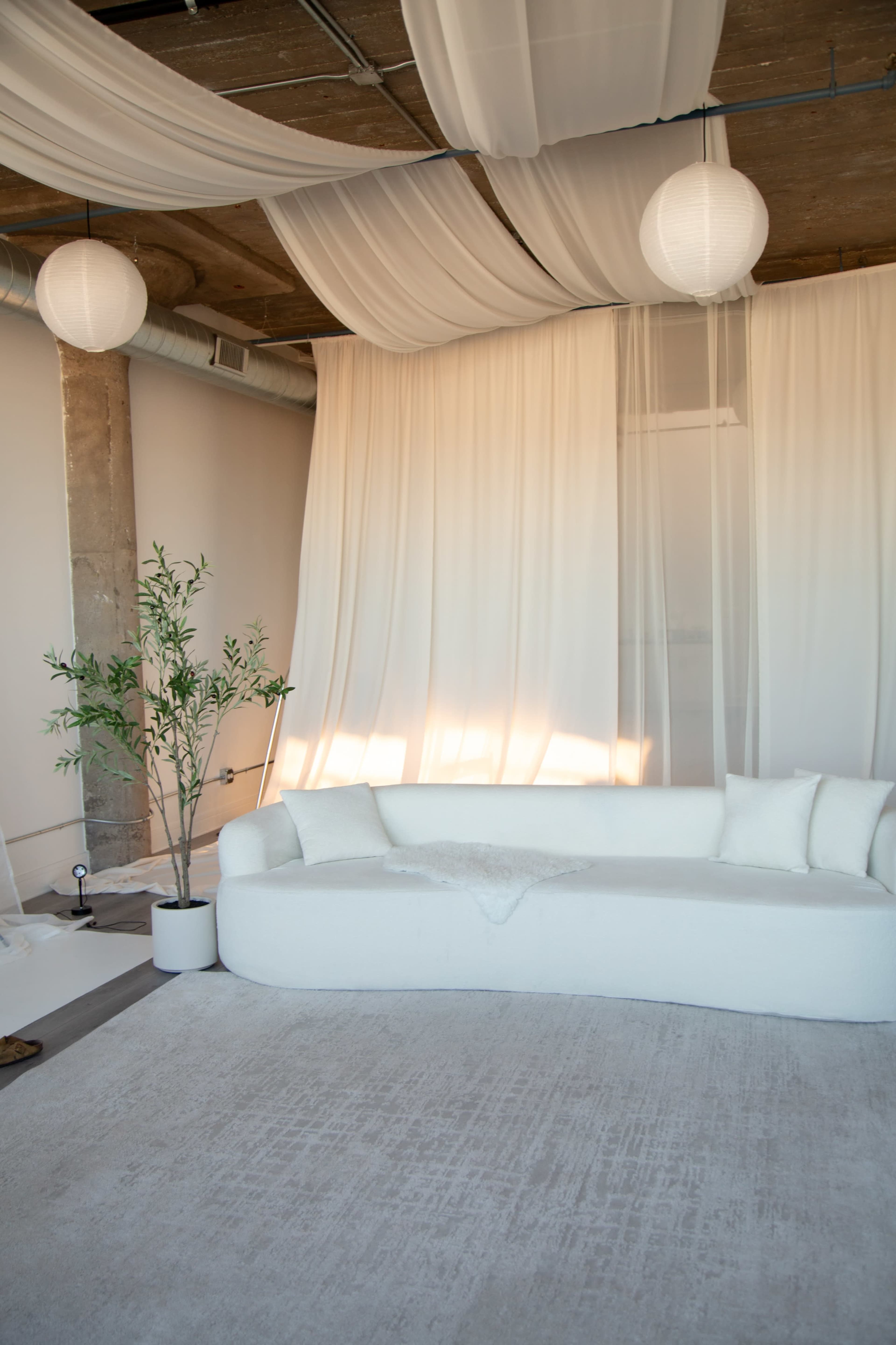 Bright, spacious, daylight-filled modern Loft | Event Space | Photo Studio in Uptown Image in Uptown, Chicago, IL