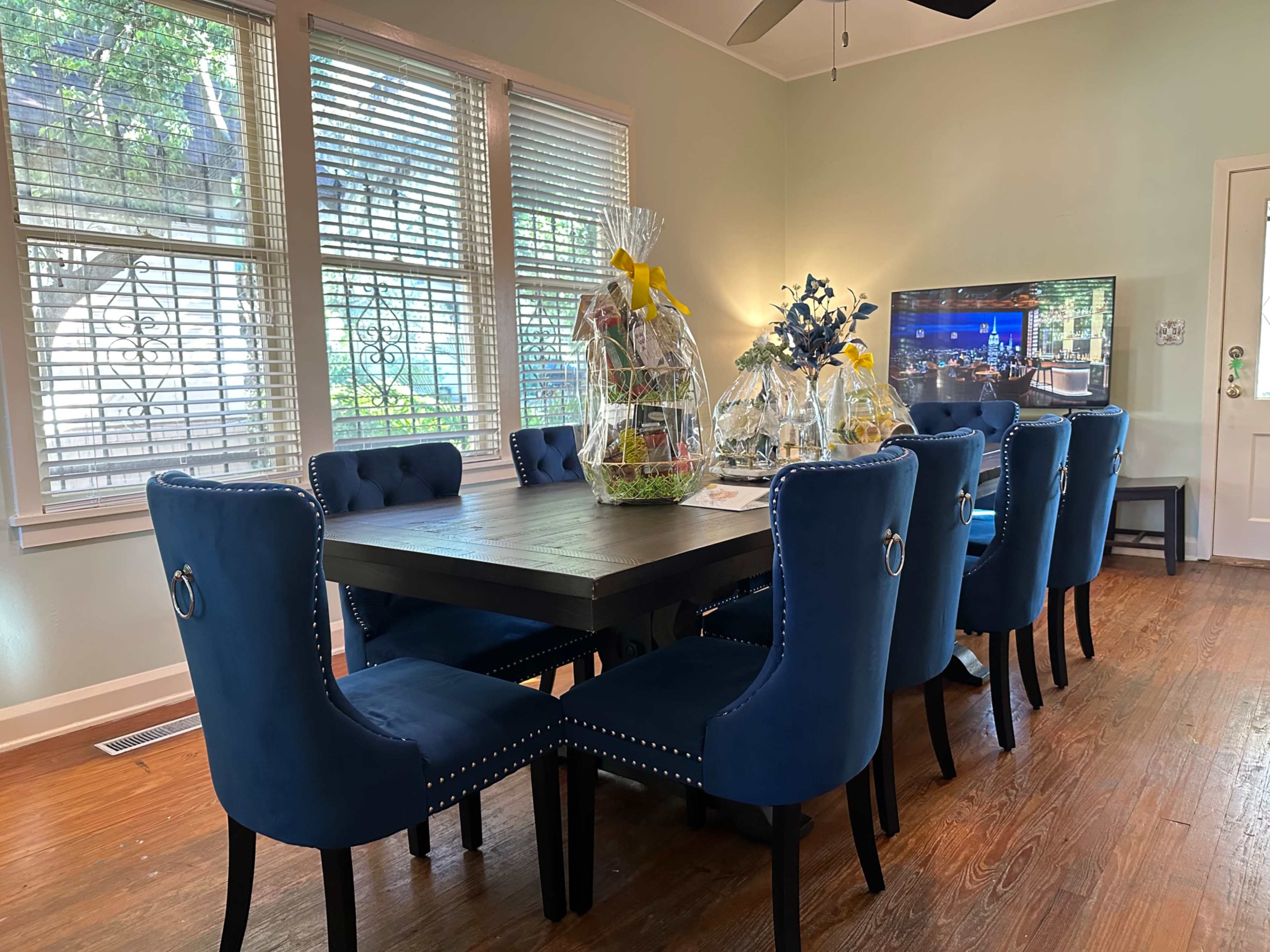 The Chinoiserie Lounge | Boutique Blue & White Meeting Space Downtown Winter Haven Image in Winter Haven, Winter Haven, FL