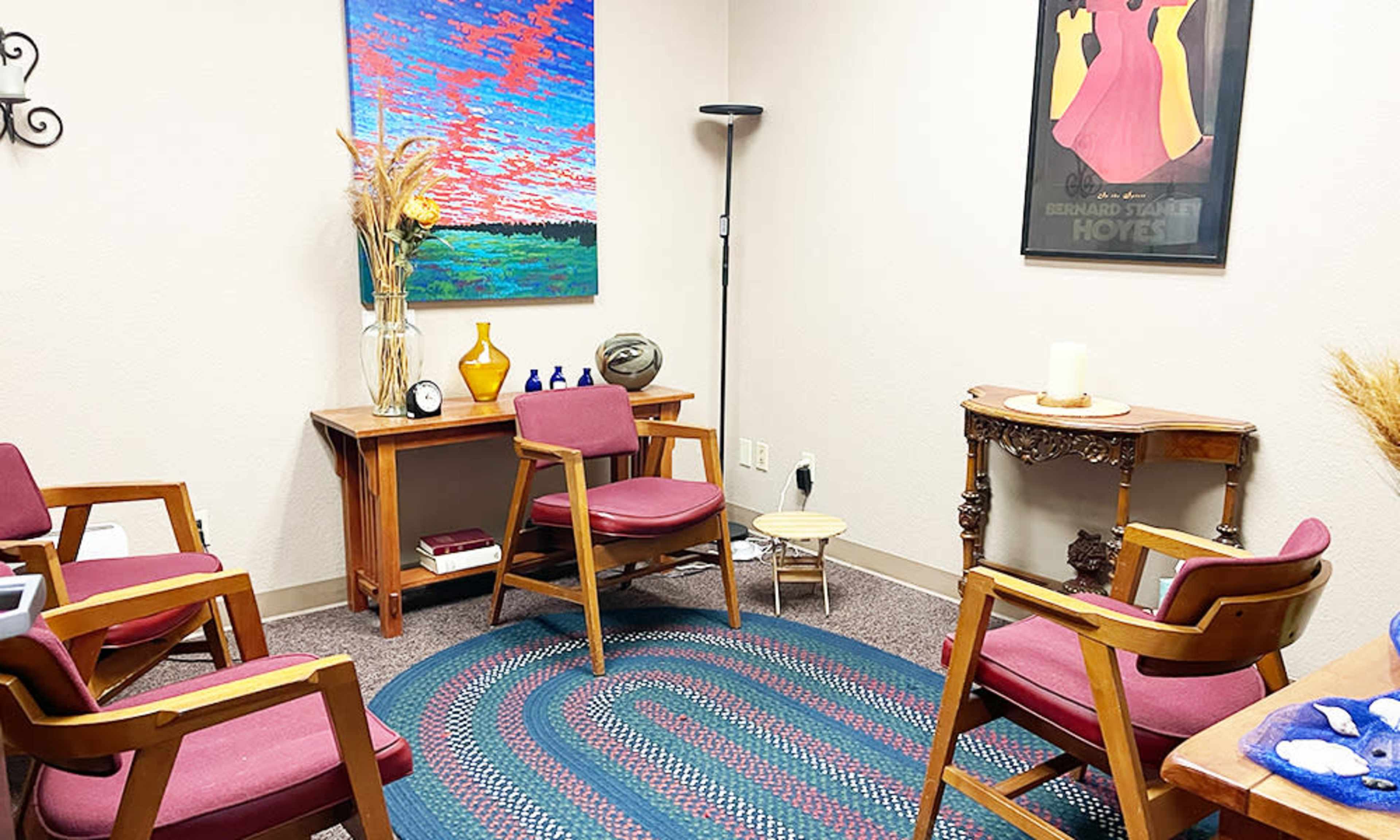 Cozy Library & Meeting Suite in Sacramento Image in Arden-Arcade, Sacramento, CA