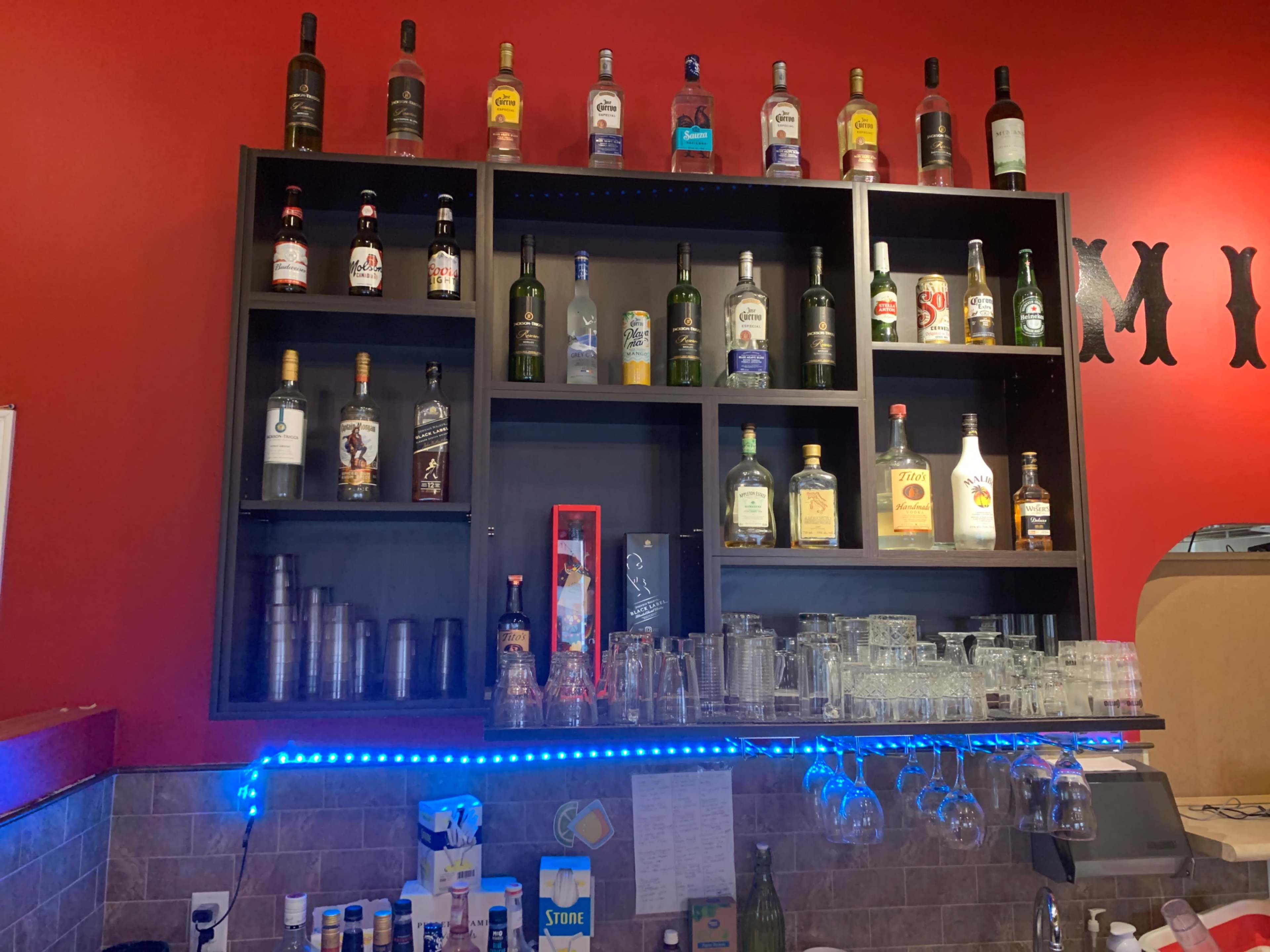 Cozy friendly restaurant space. Image in Woodbridge, Woodbridge, ON