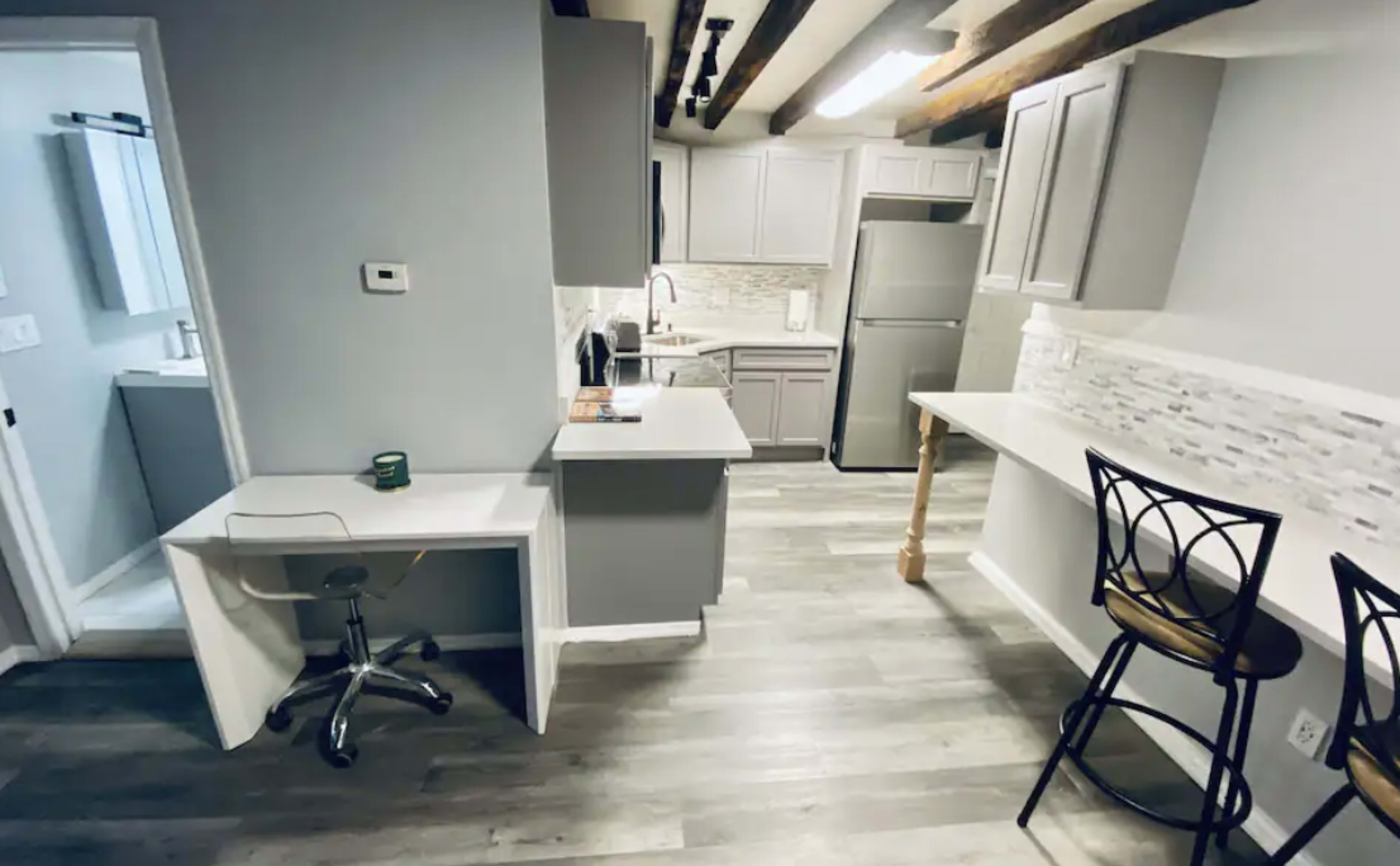 Stylish Downtown Apartment Image in Troy, Troy, NY