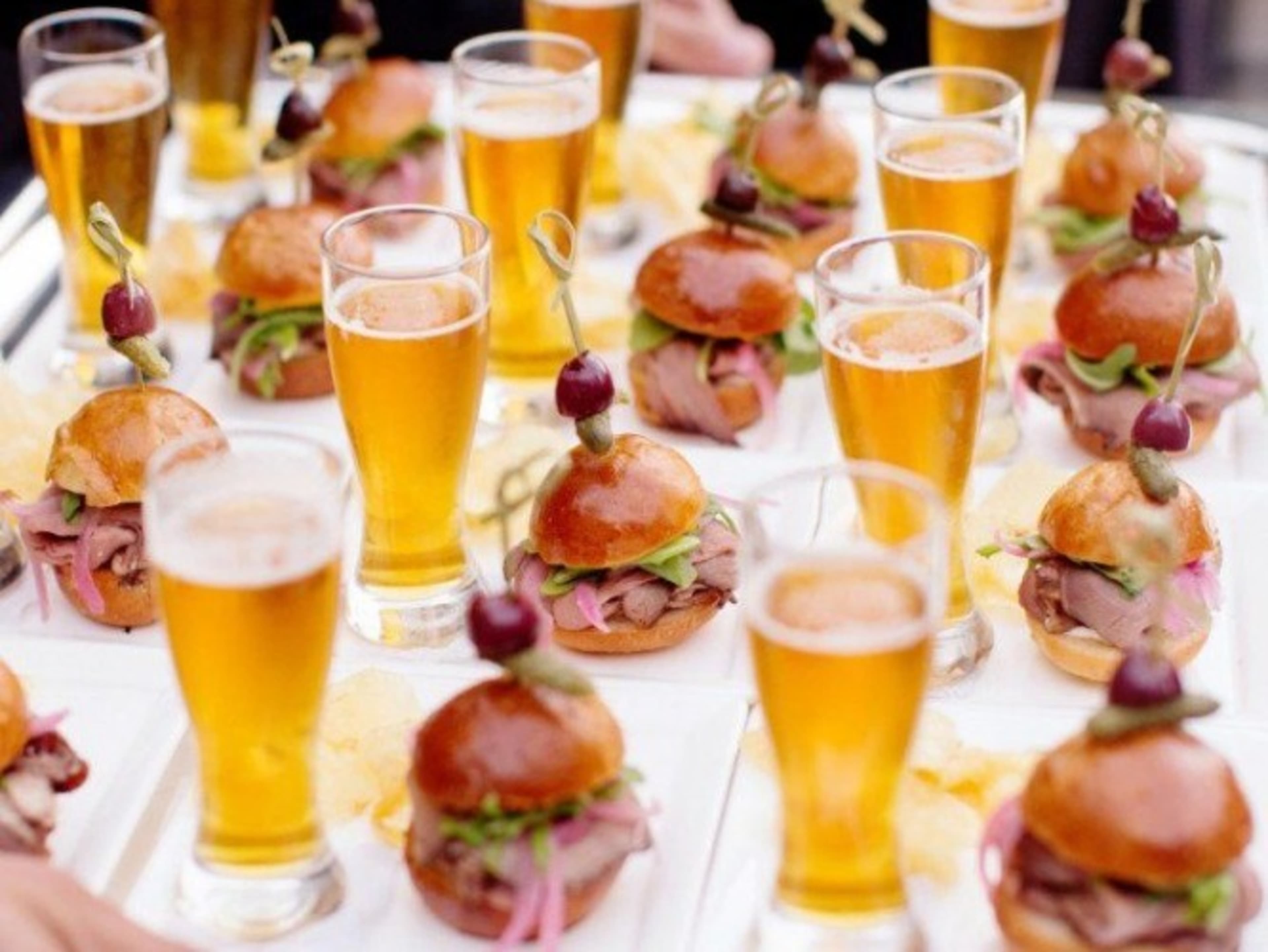 Hors D'oeuvres & Open Bar Package