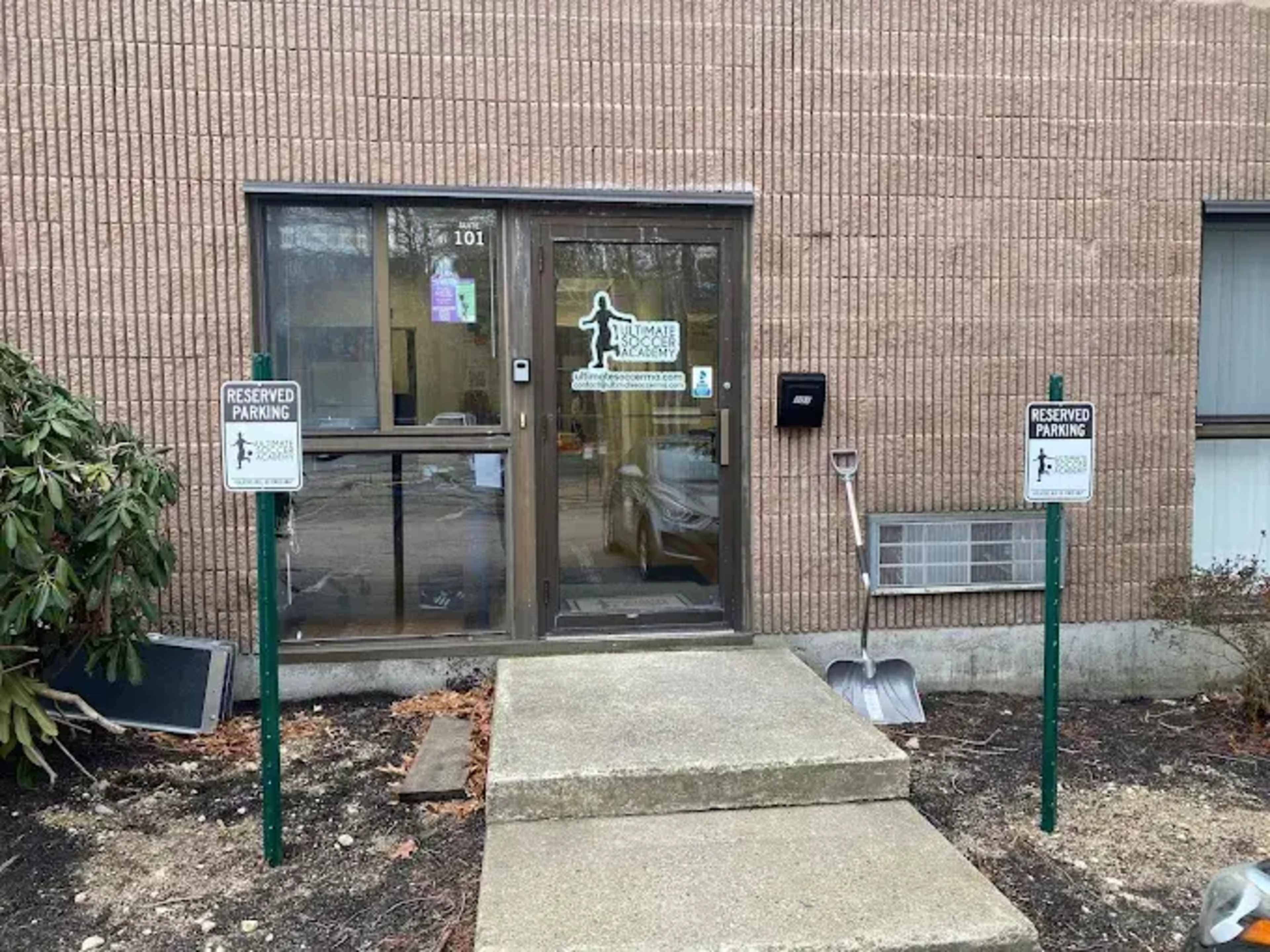 Cosy turf for workout Image in Norwell, Norwell, MA