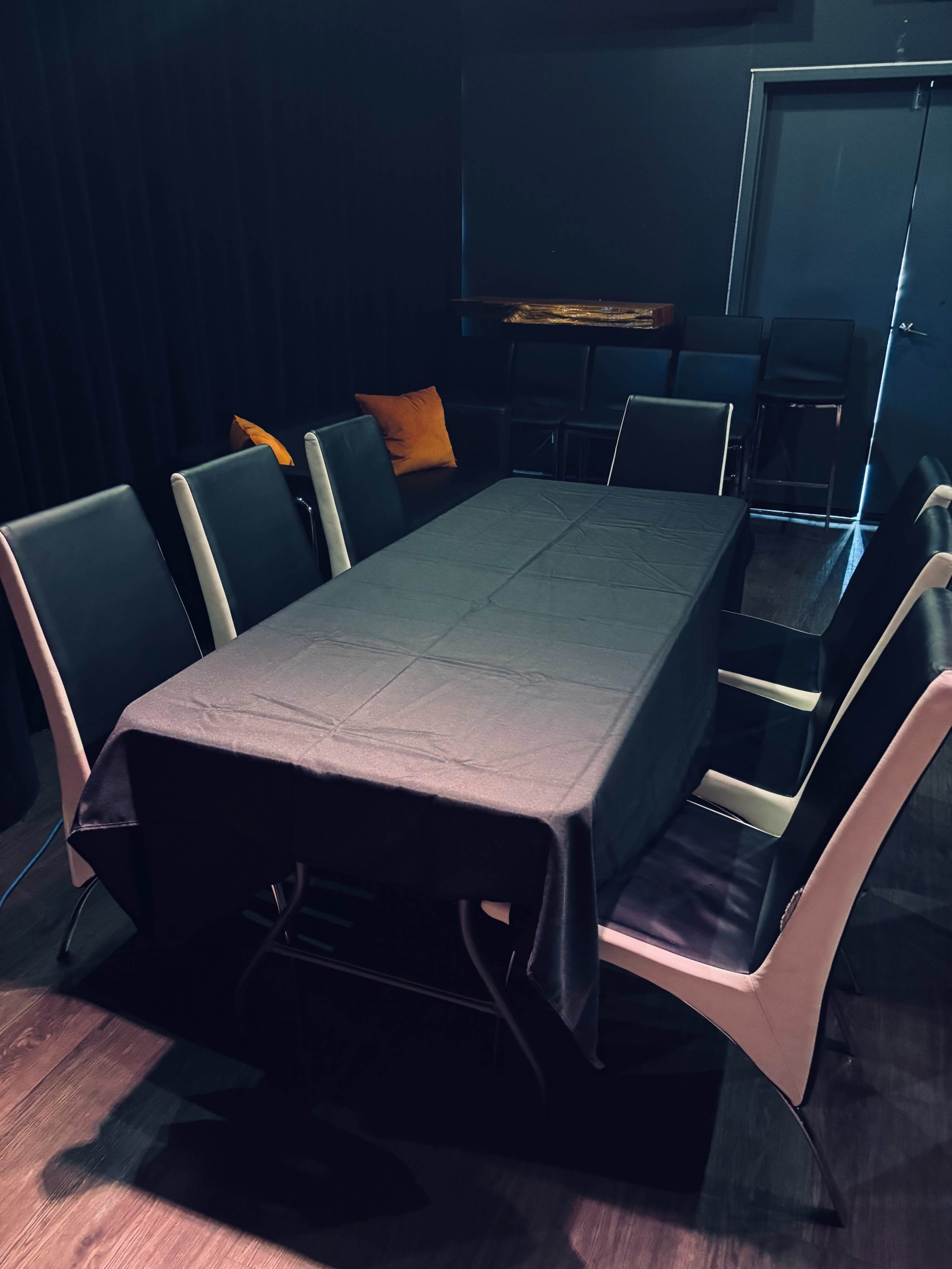 Boutique Downtown Performance Studio Image in Trinity-Bellwoods, Toronto, ON
