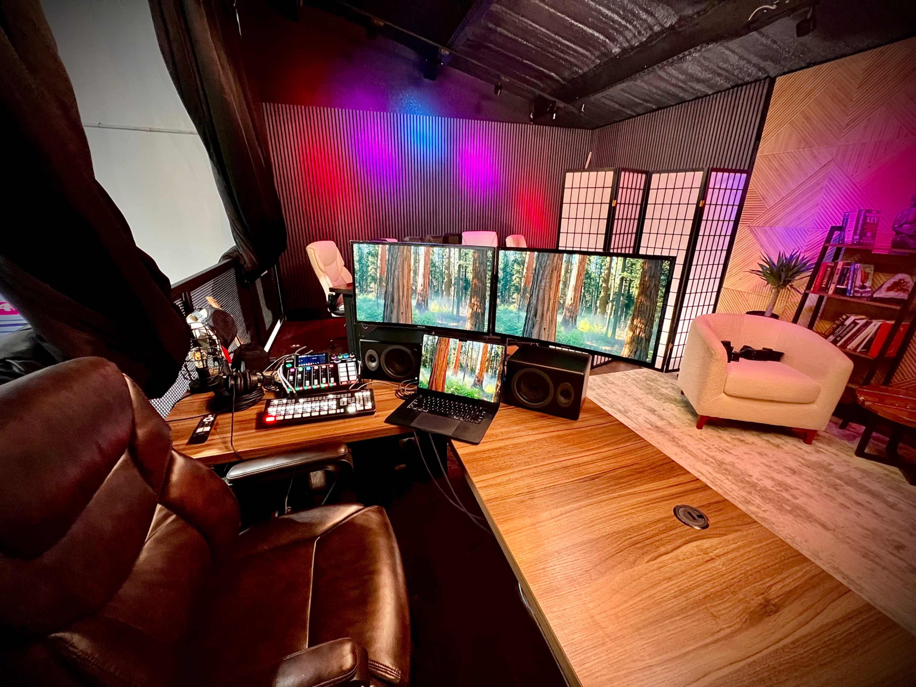 Modern Podcast & Media Studio & Gym w/ Pro Lighting, Mics, and Acoustics Image in , Nevada, TX