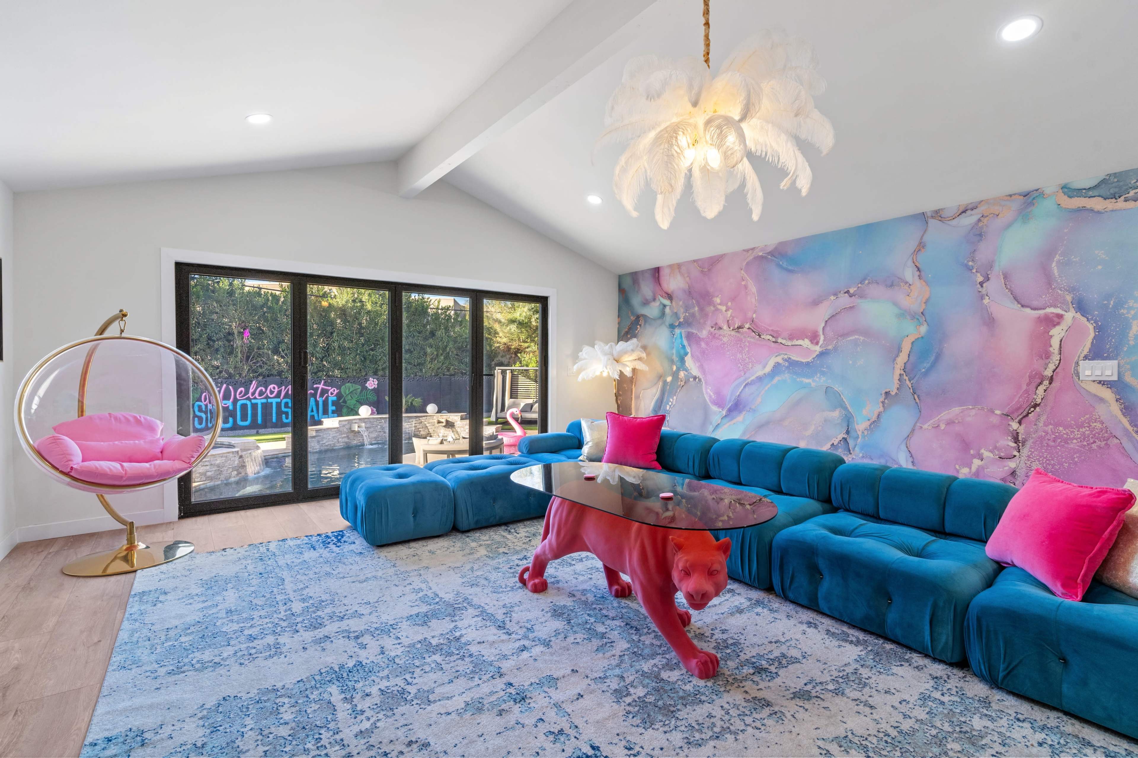 Trendy Girly House with Pool & Spa Image in Fairway Park, scottsdale, AZ