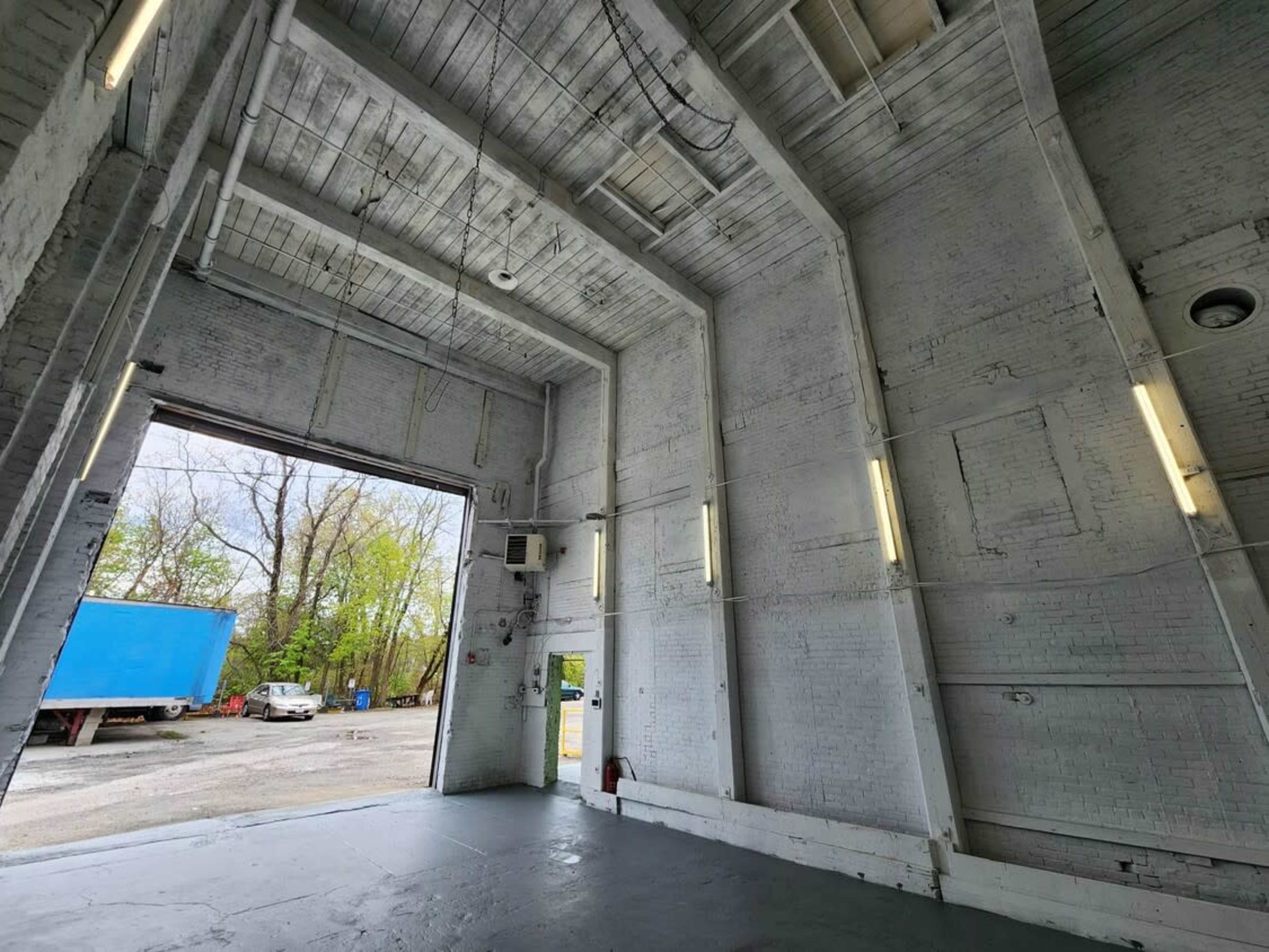 High Bay Garage Image in Hyde Park, Boston, MA