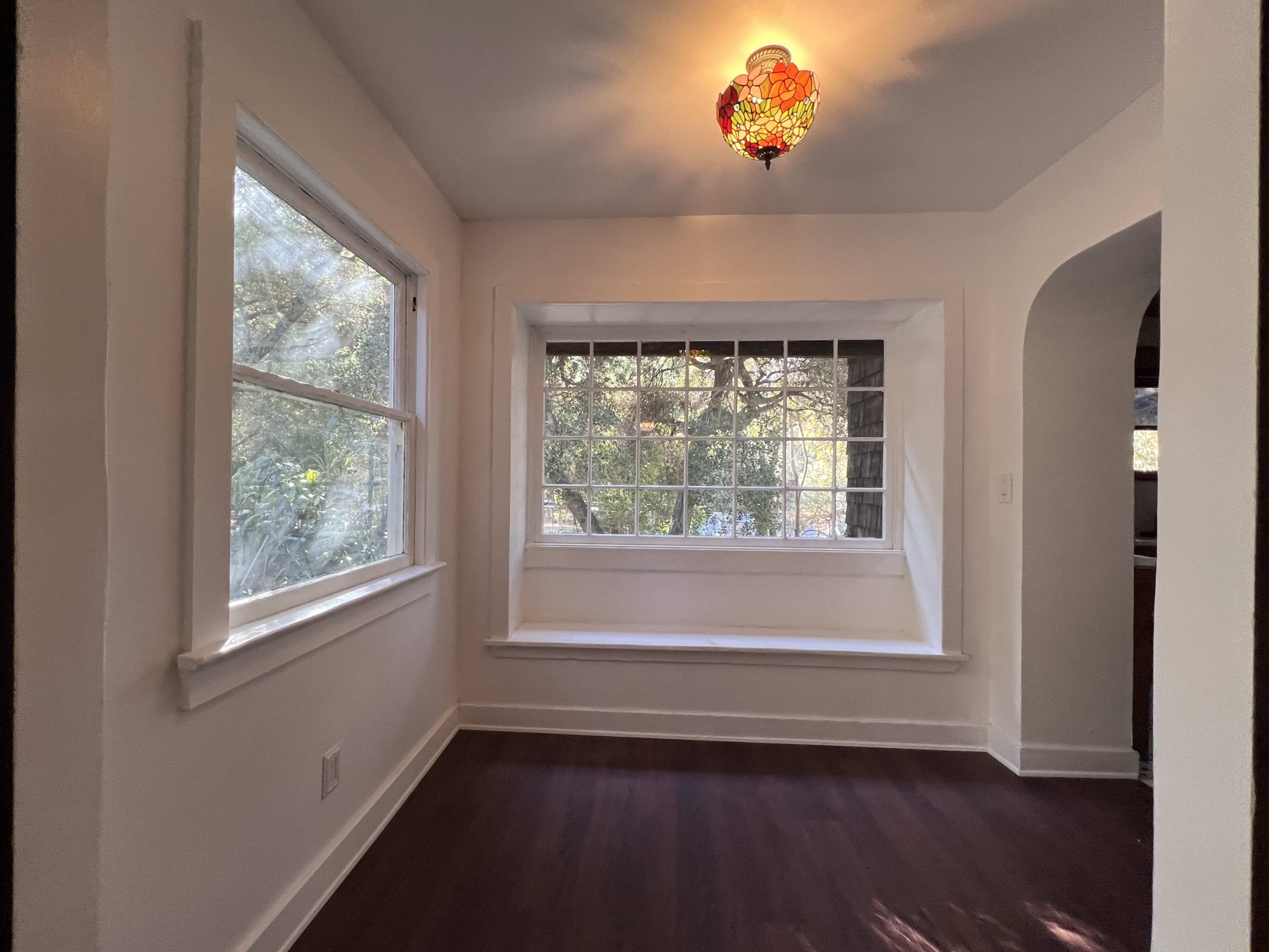 Rustic Cape Cod Shingle Image in , Sylmar, CA