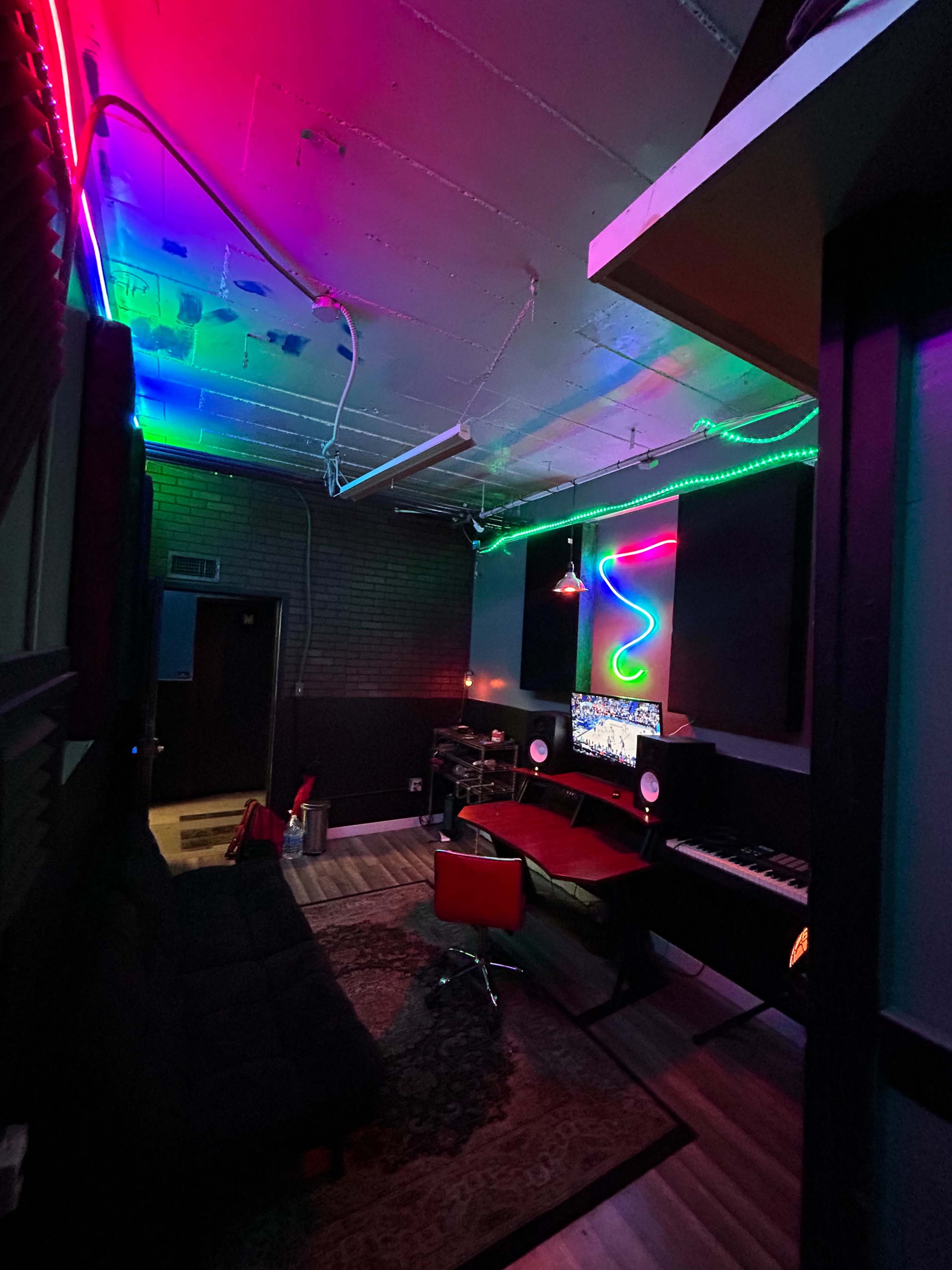 Downtown LA music recording studio Image in South Los Angeles, Los angeles, CA