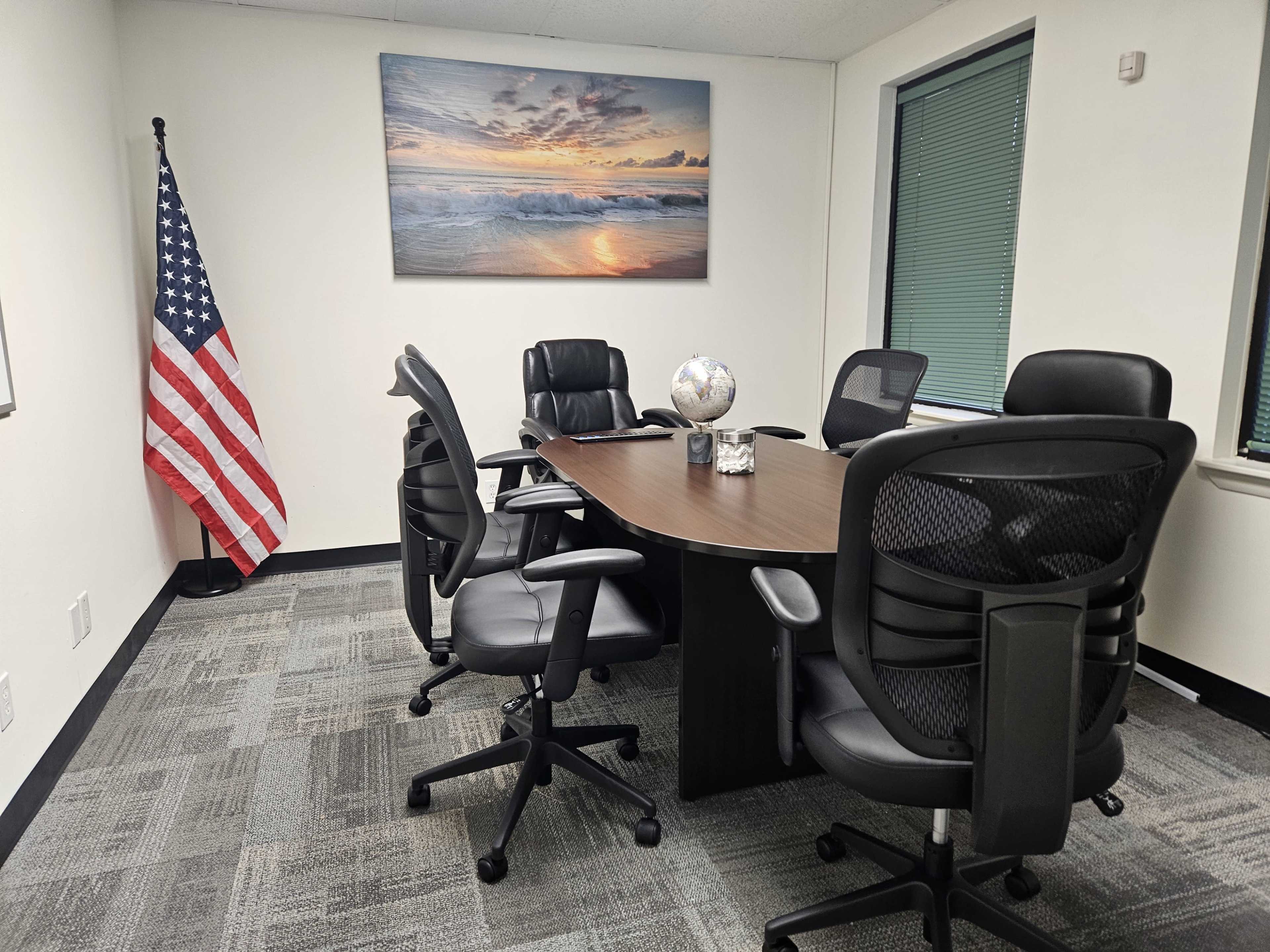 Meeting Office in Quiet Urban business development area close to bus route, airport and mall. Image in Hanover, Hanover, MD