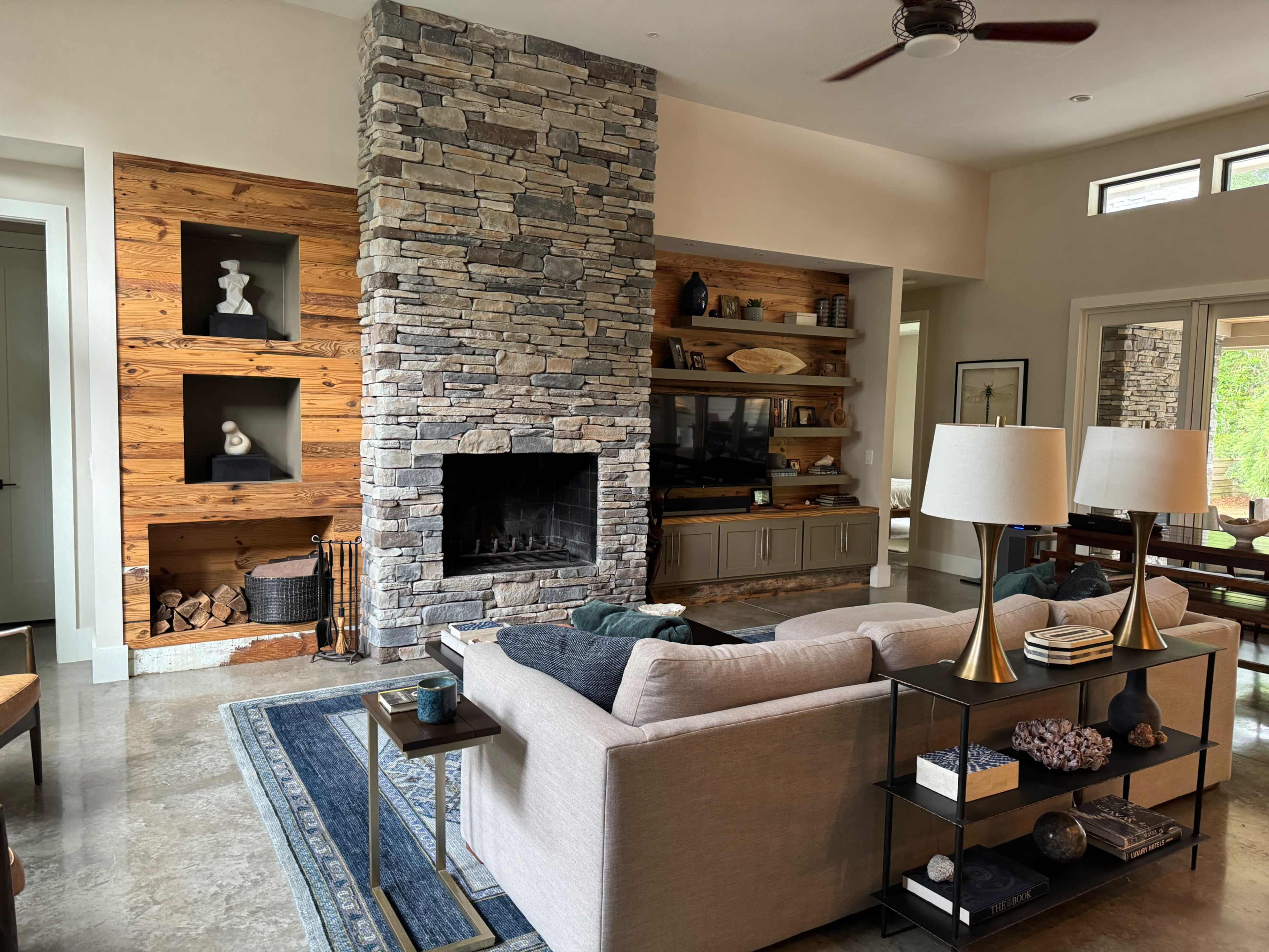 Designed to Inspire - Modern Luxury Villa for Meetings, Retreats, Off-Sites, Team Building & Creative Sessions Image in Longleaf Acres, Wilmington, NC