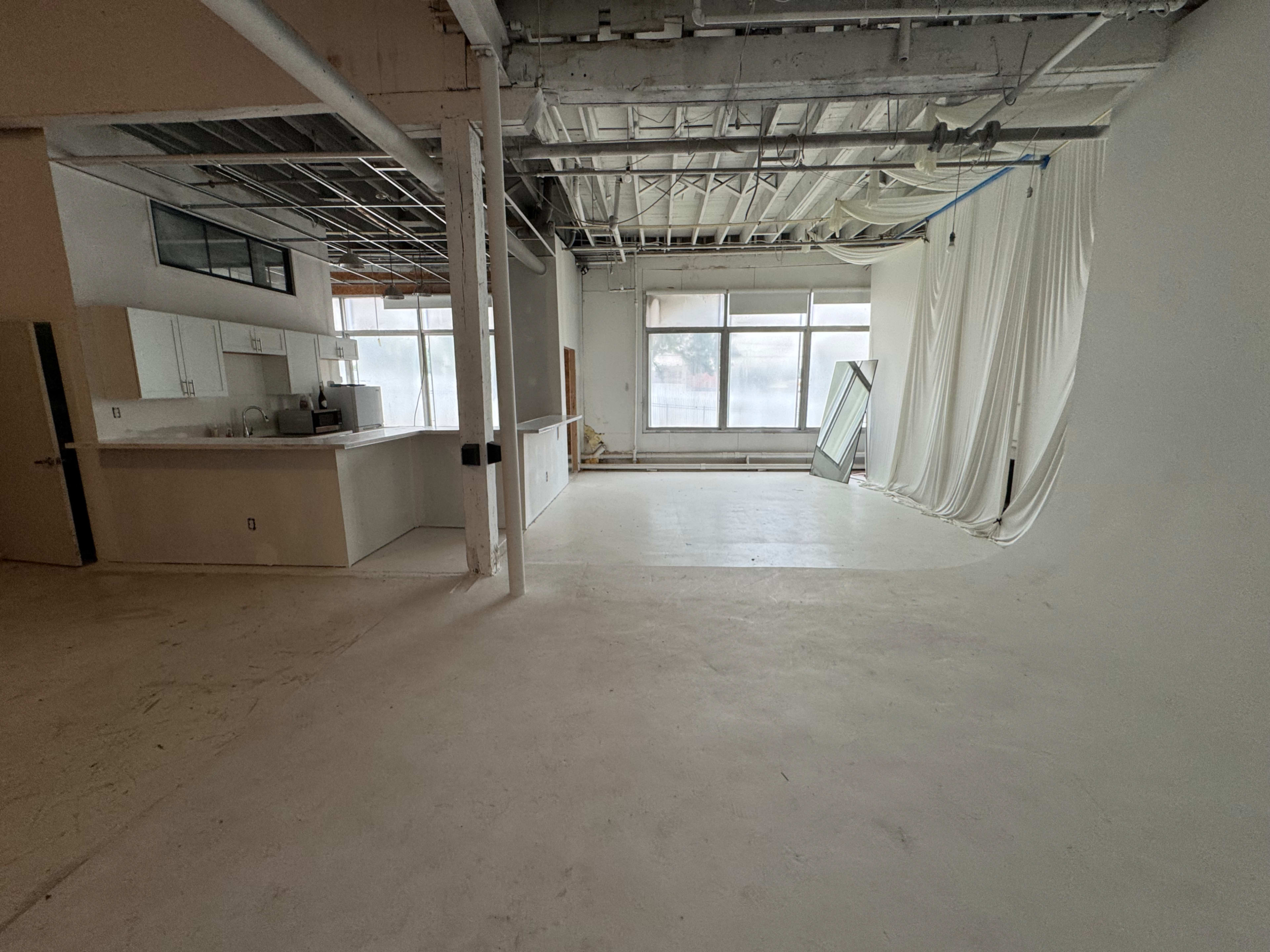 Large Film and Photo Studio Downtown. Image in Pittsburgh, Atlanta, GA