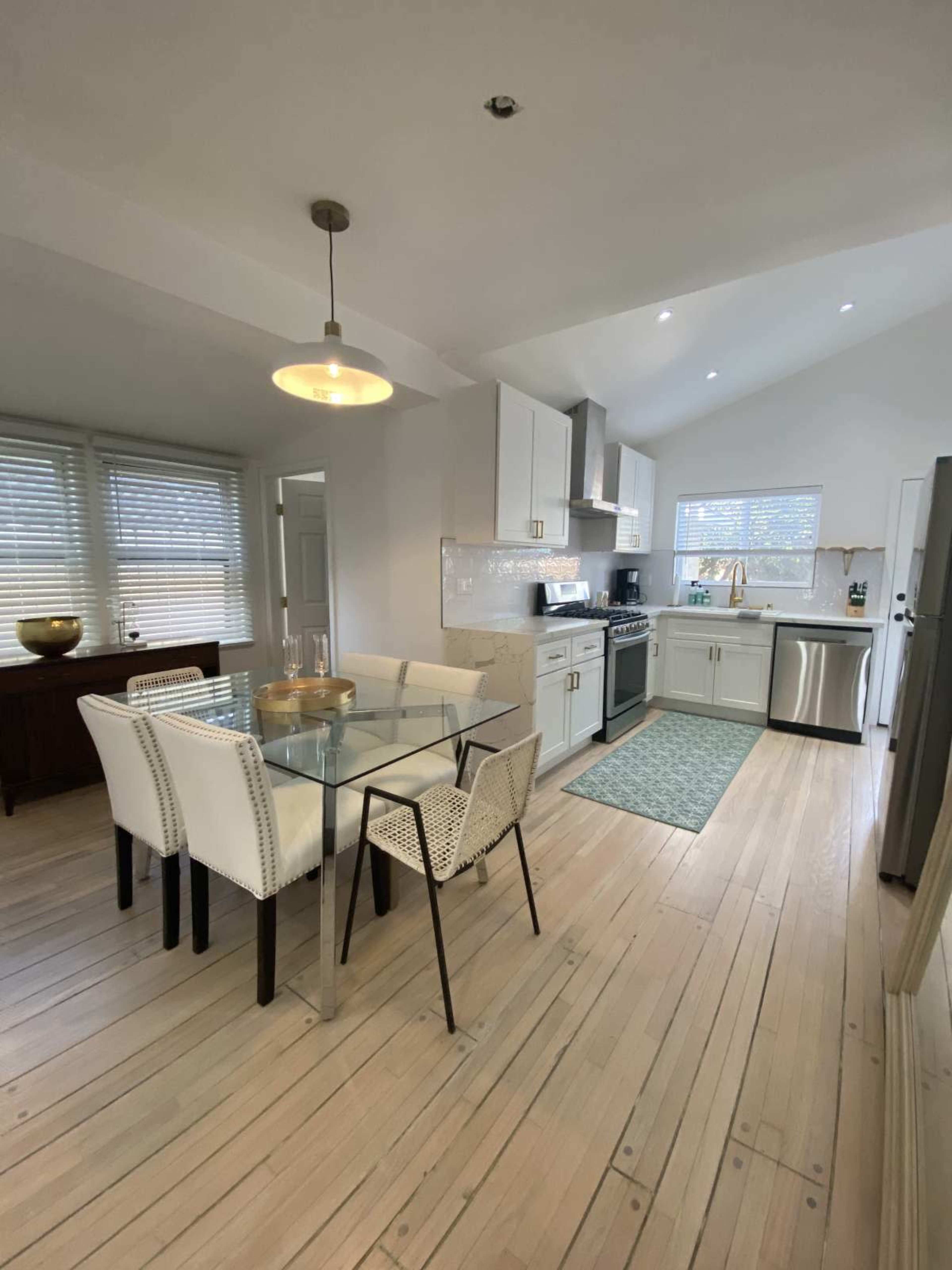 Charming Sunny Craftsman Image in North Hollywood, North Hollywood, CA