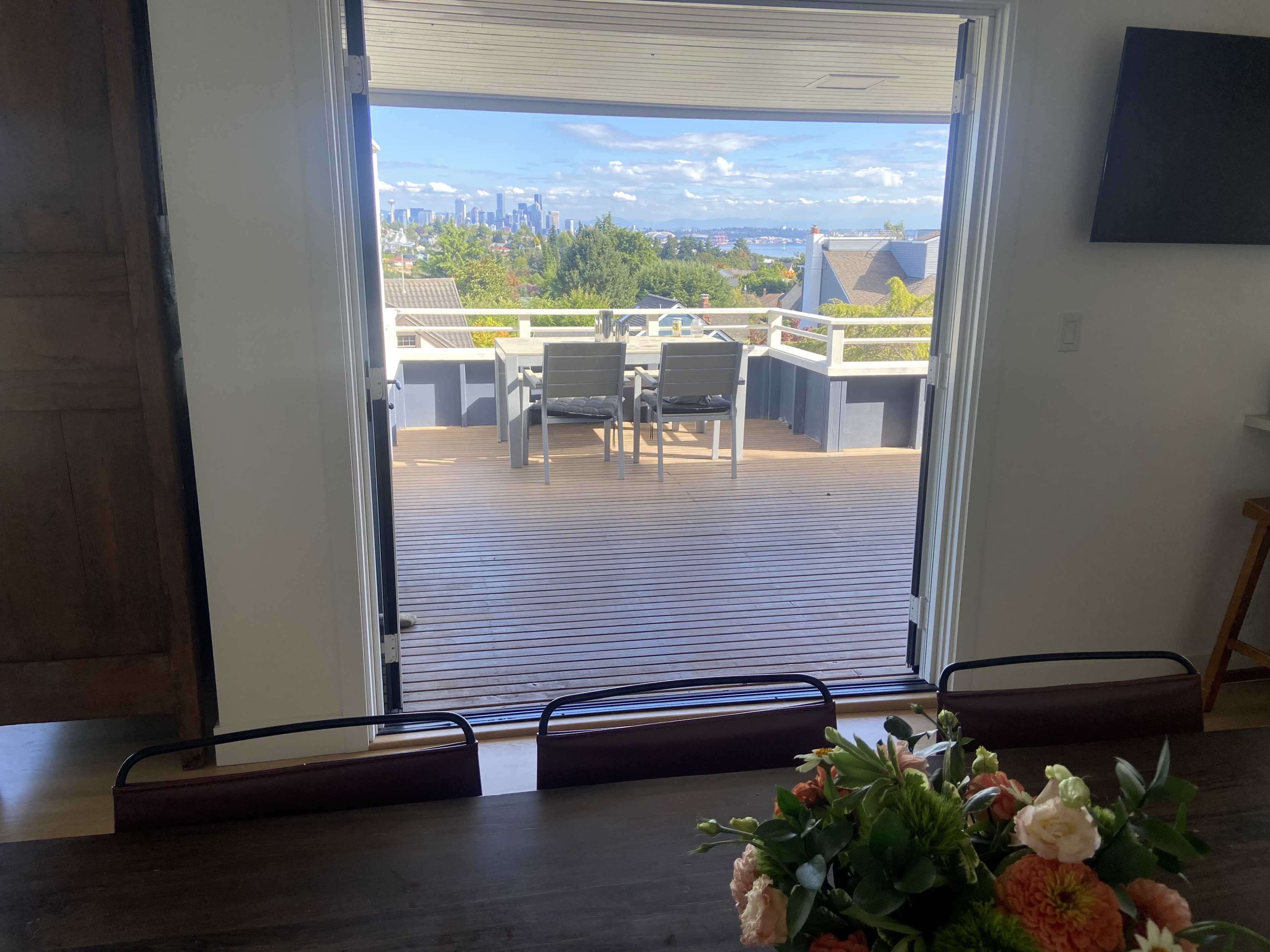 Magnolia Home with Skyline View Image in Briarcliff, Seattle, WA