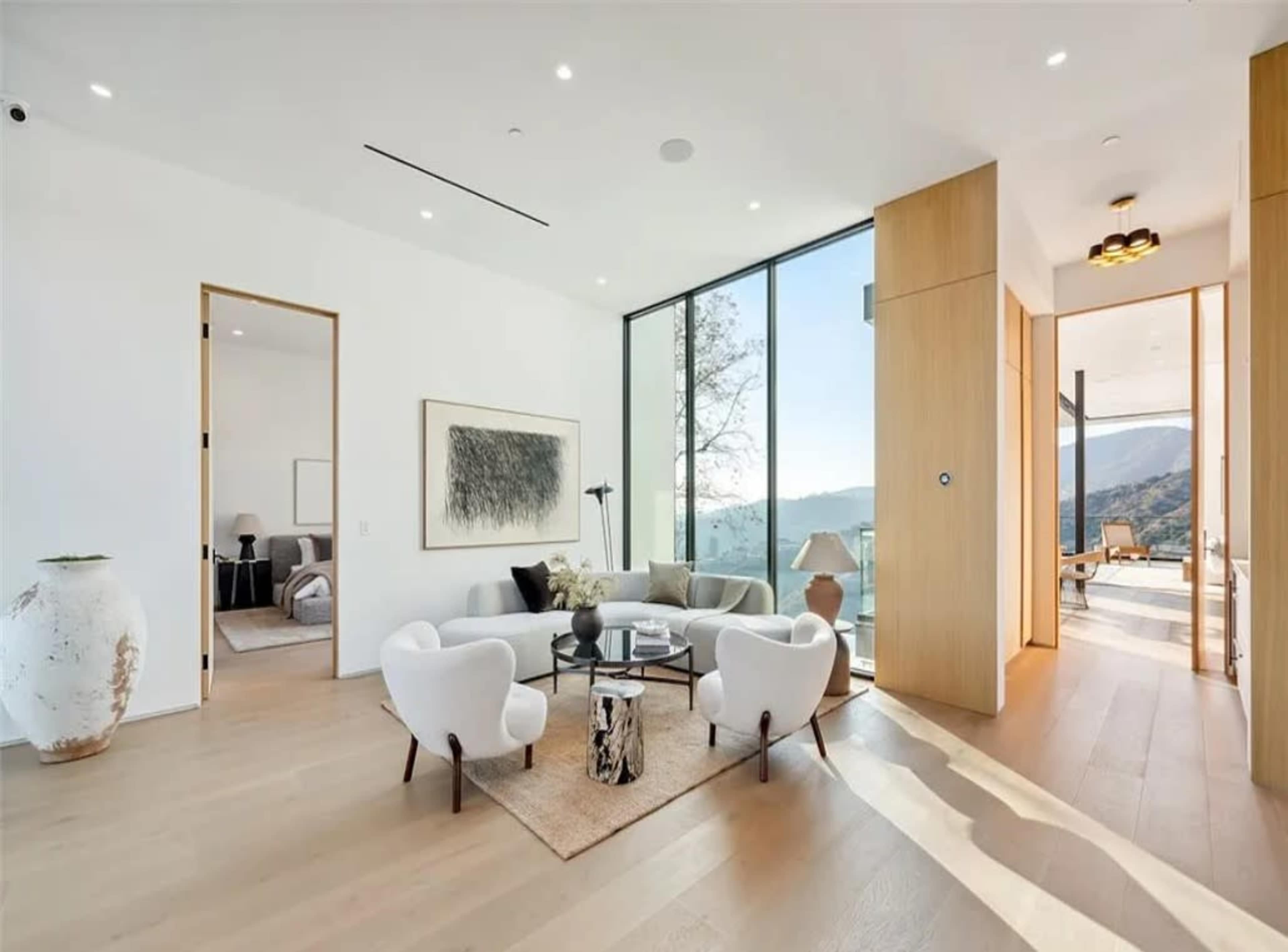 LINDA FLORA MODERN: ARCHITECTURAL OASIS Image in Bel Air, Los Angeles, CA