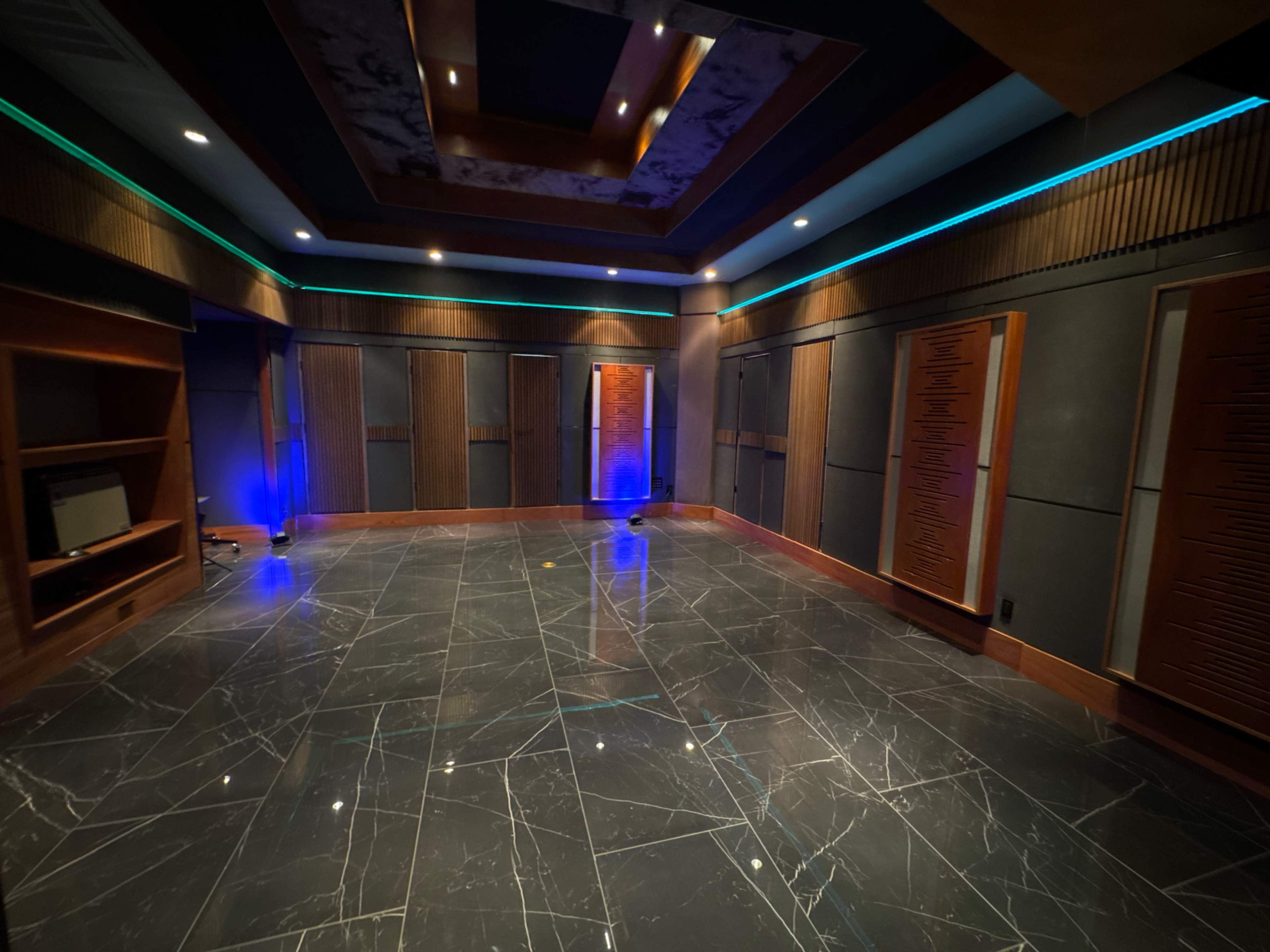 Strip Adjacent Executive Meeting Studio Image in Paradise, Las Vegas, NV