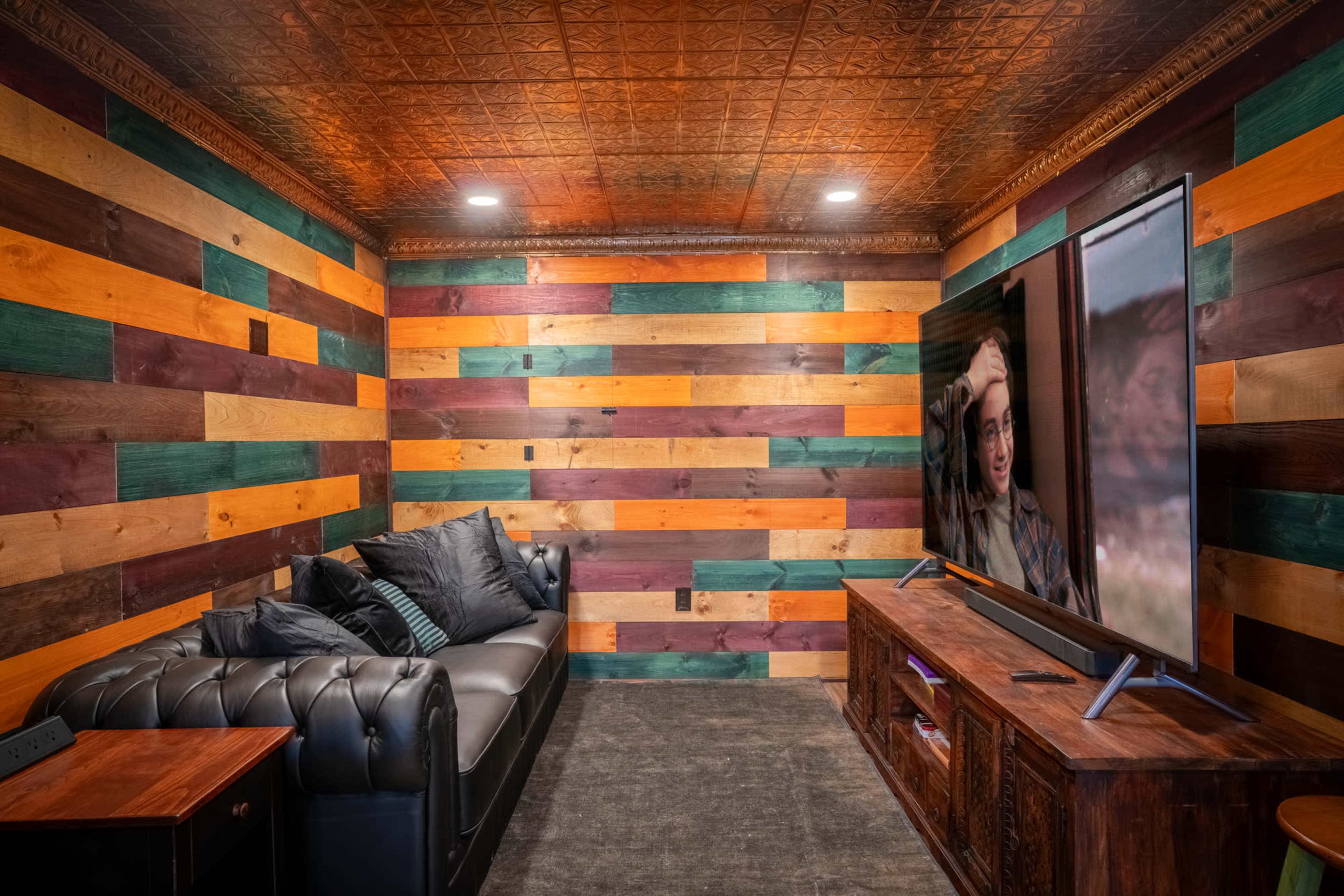 Wizard Cabin In The Mountains With Speakeasy Image in , Mineral Bluff, GA