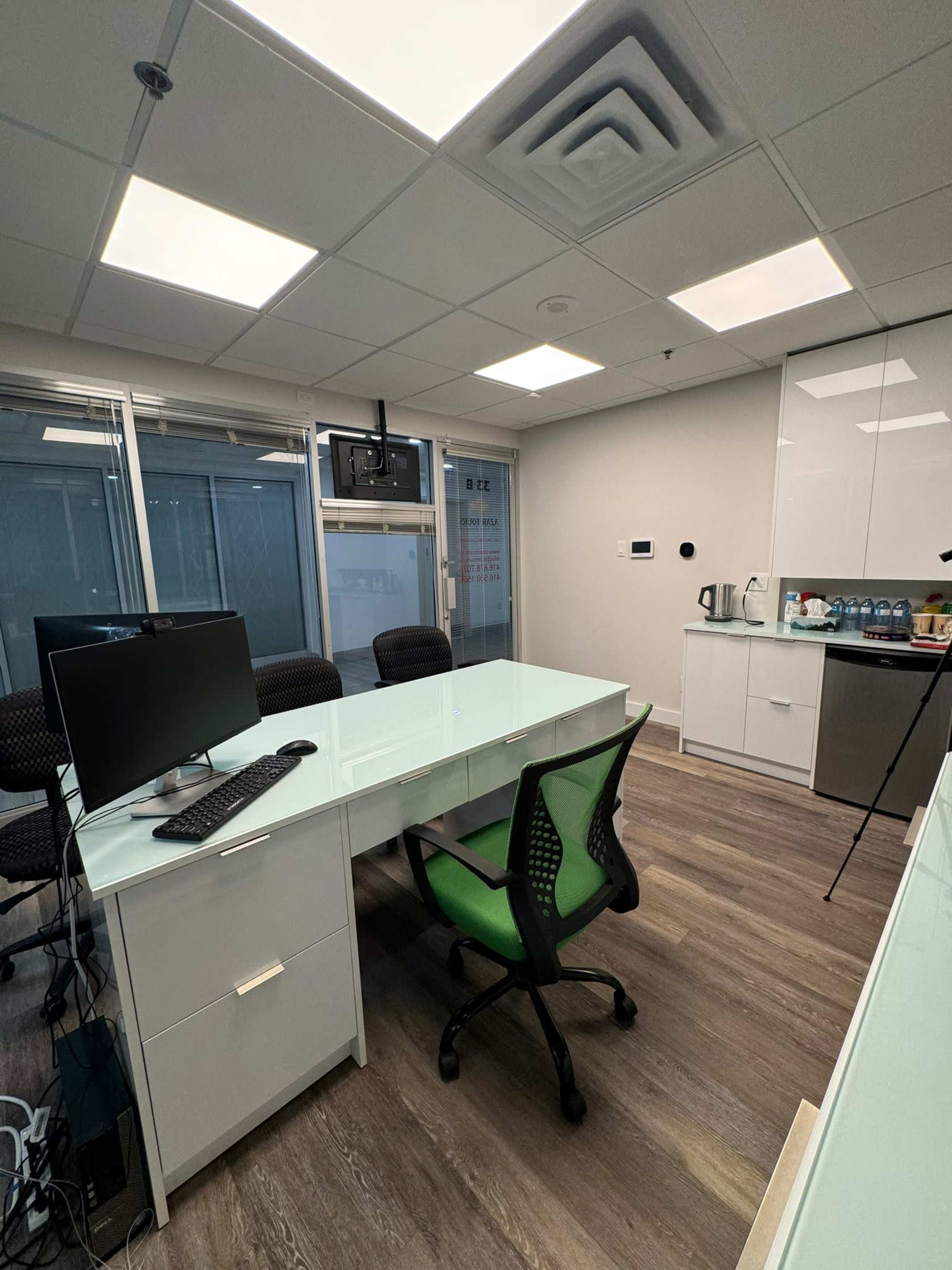 7378 Yonge St Image in Thornhill, Thornhill, ON
