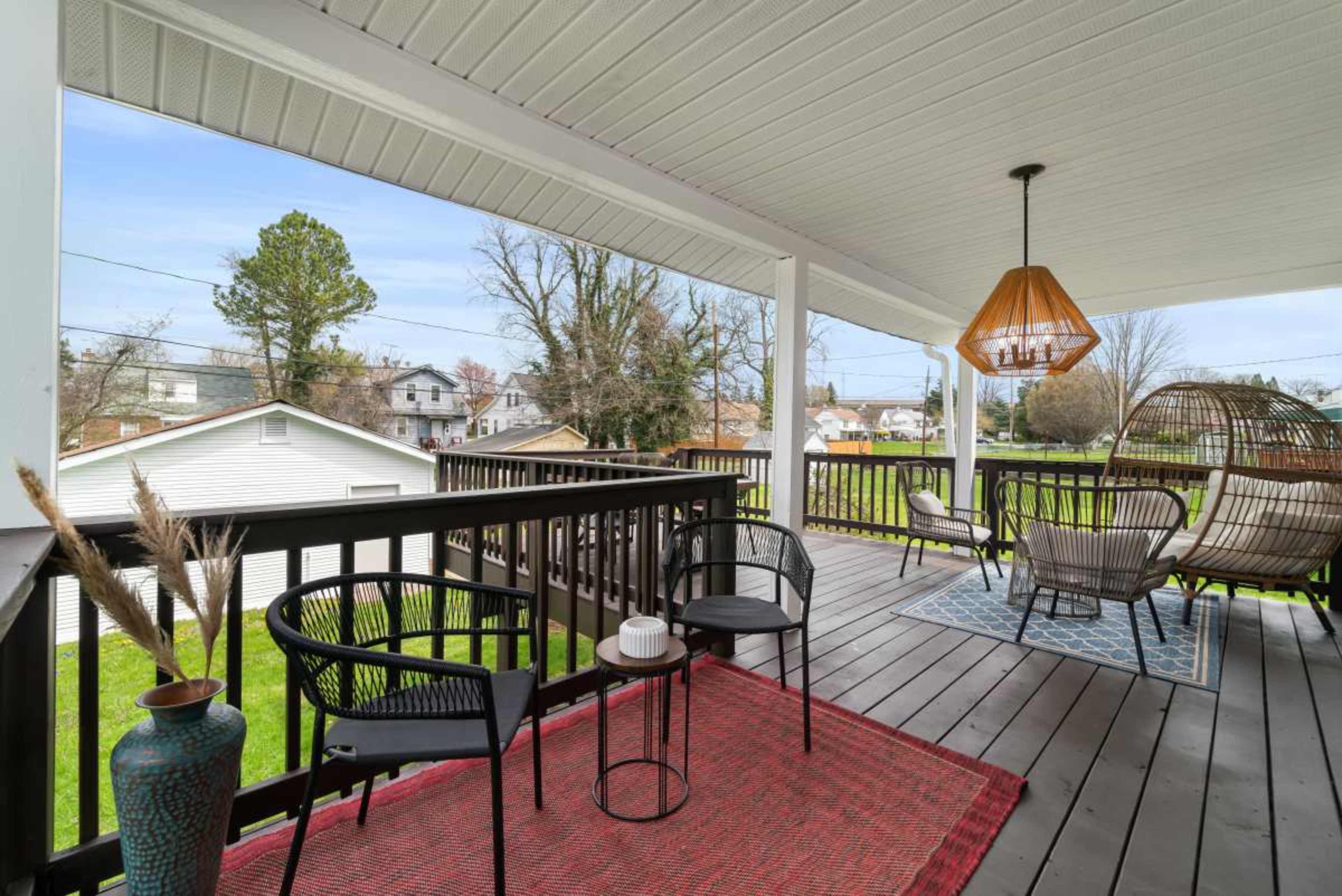 Stunning 7BR Lux House in Baltimore Image in West Arlington, Baltimore, MD