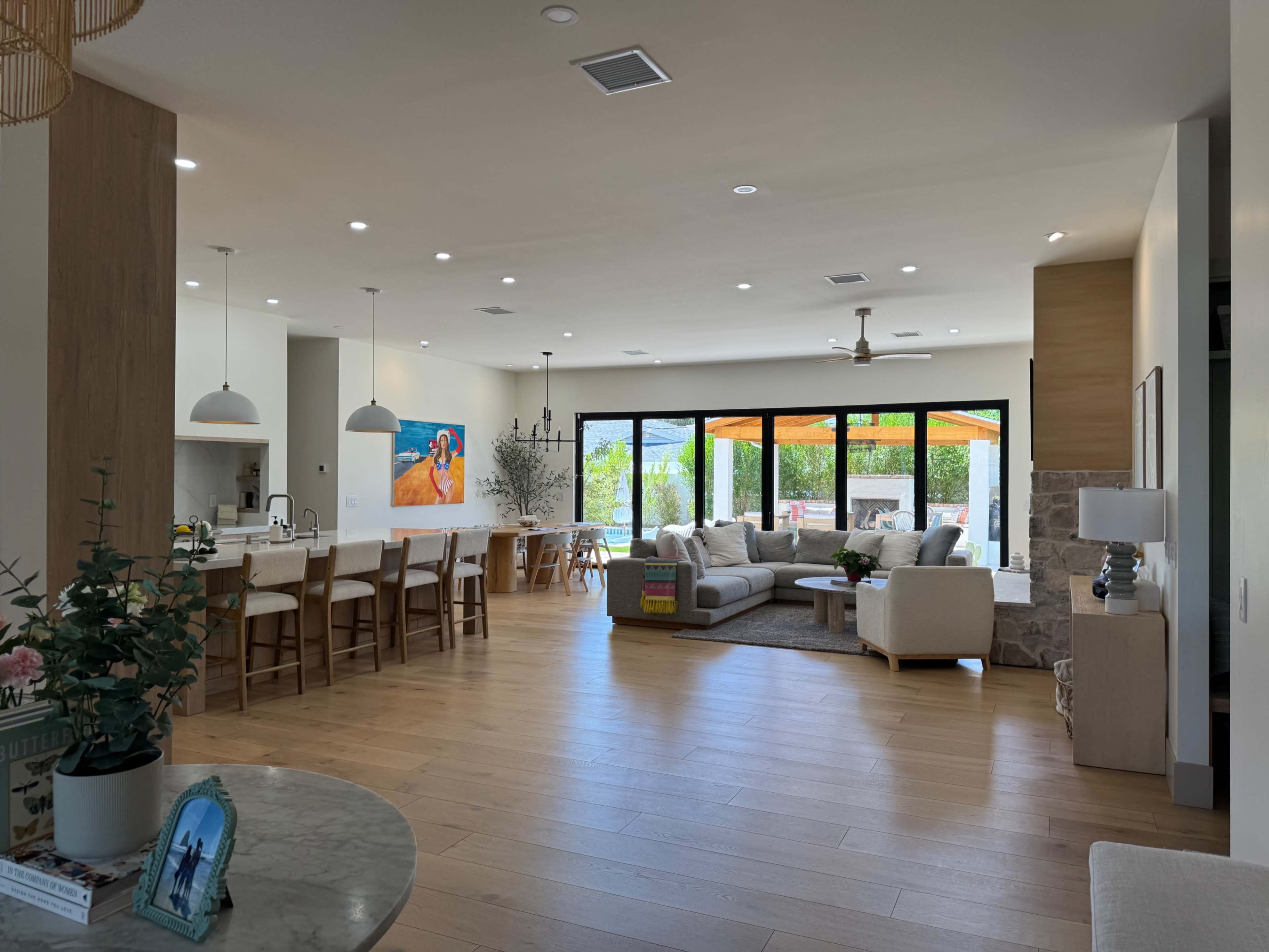 Organic Modern Home with Natural Light Image in Camelback East Village, Phoenix, AZ