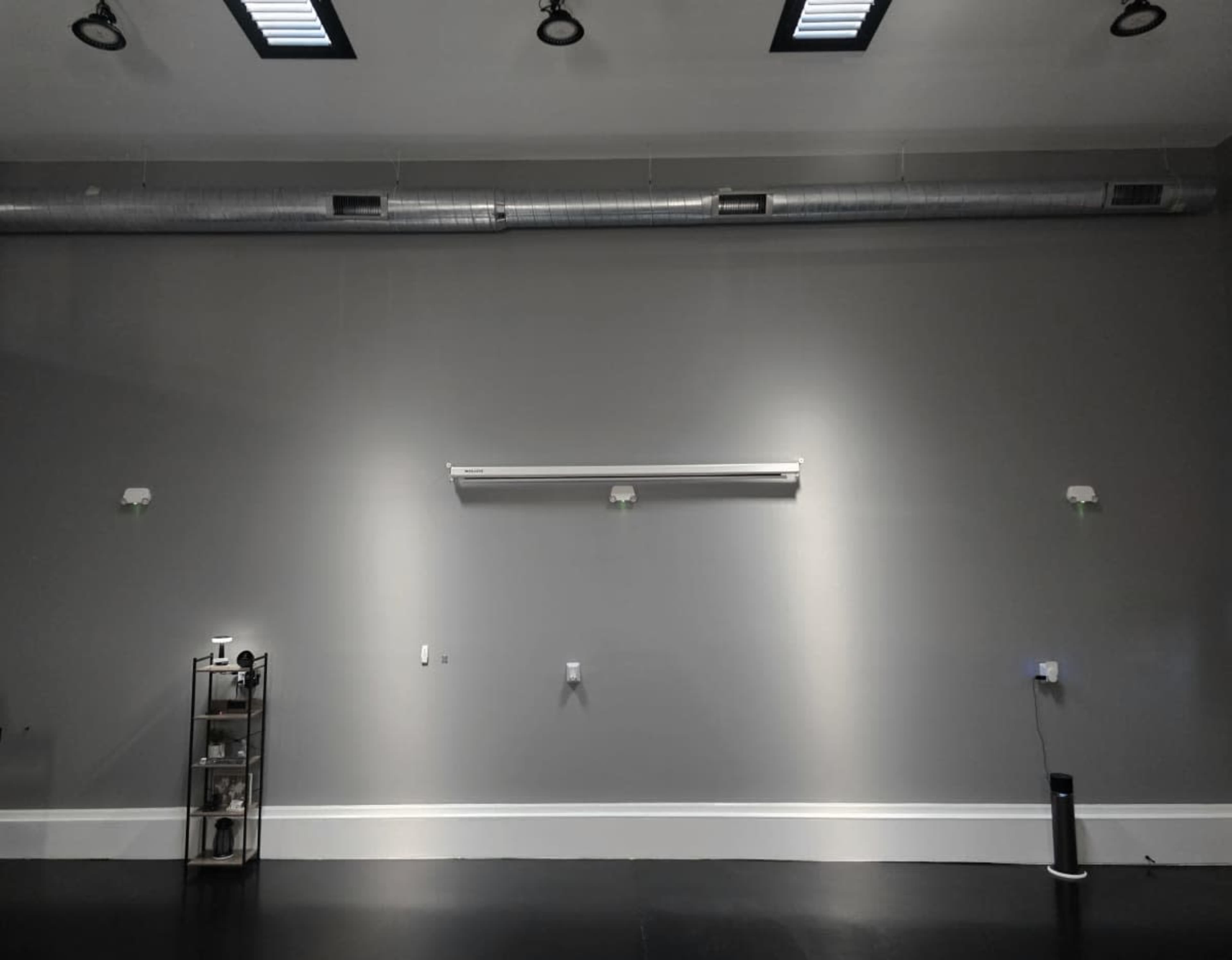 Comfortable, flexible event space/studio with controlled natural lighting. Image in Swansboro, Richmond, VA