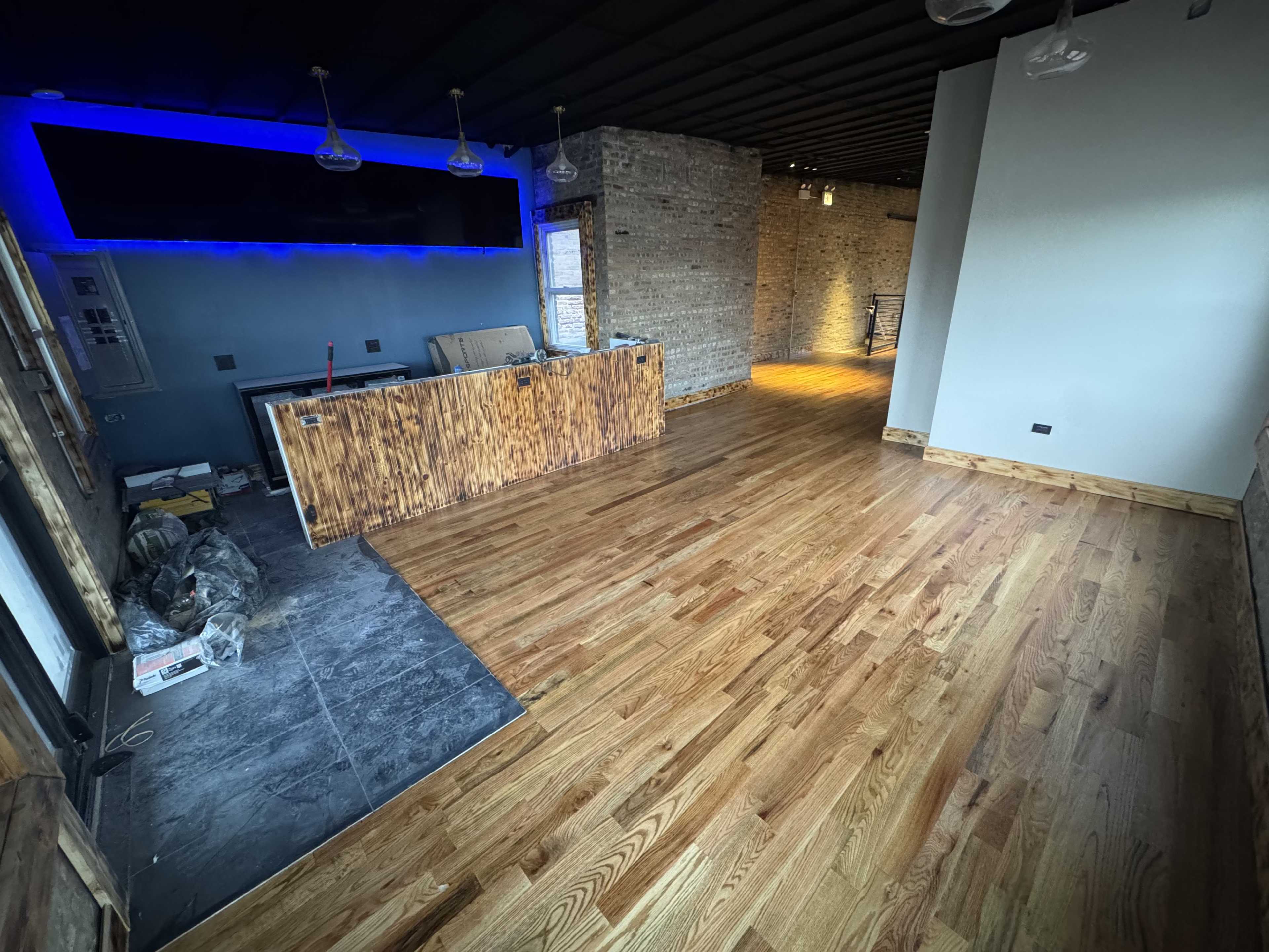 Spacious Modern Lounge for Gatherings and Celebrations Image in North Lawndale, Chicago, IL