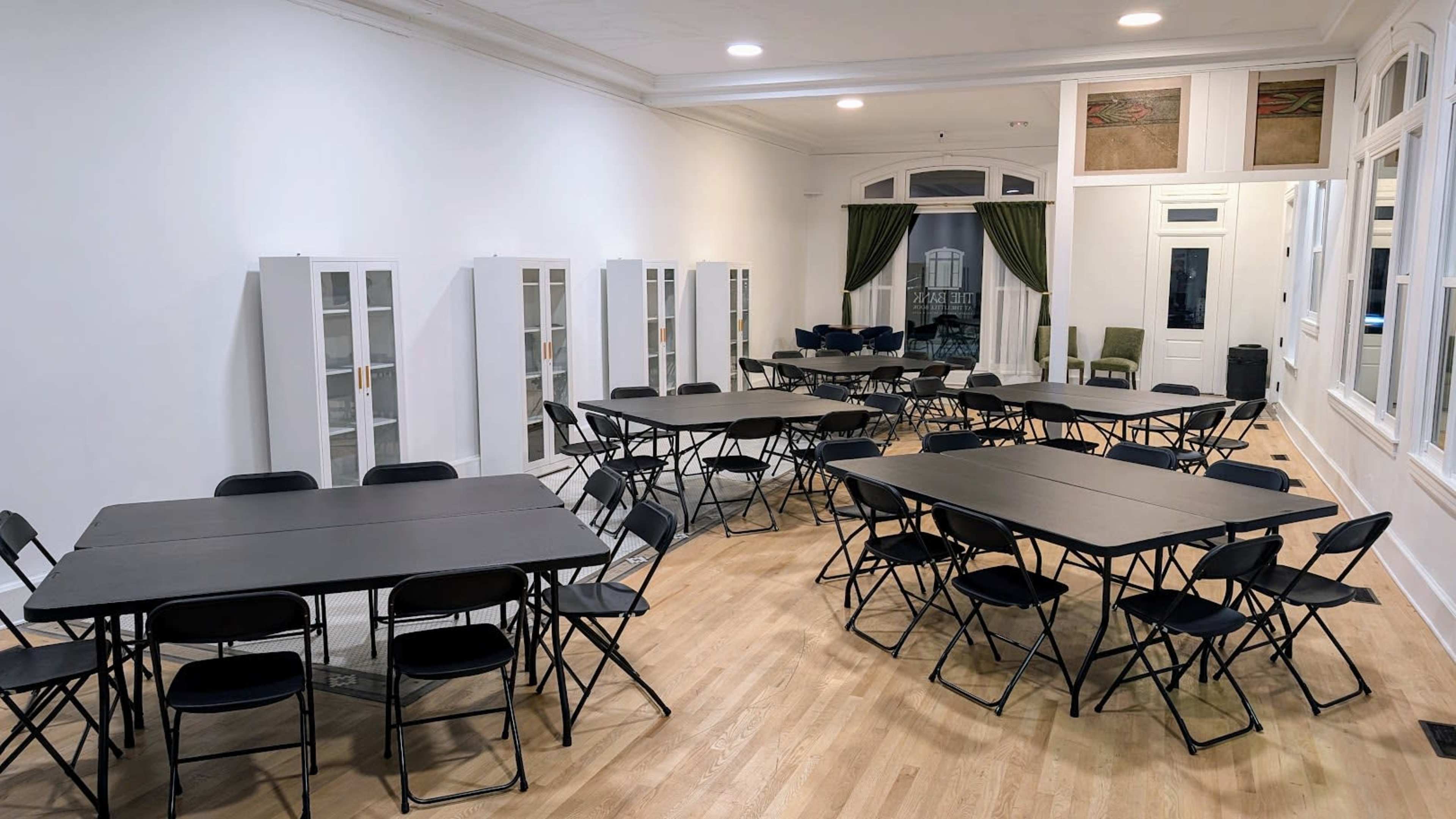 Historic Event Space with Natural Lighting Image in Highland Park, Des Moines, IA