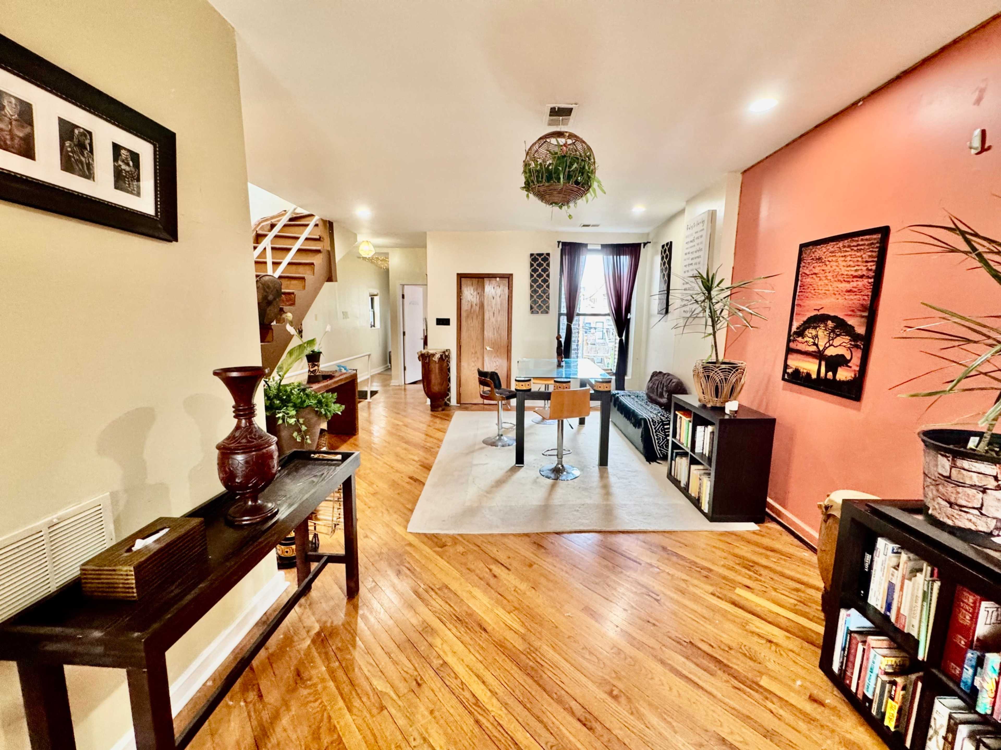 International  Ethnic experience Image in Kenwood, Chicago, IL