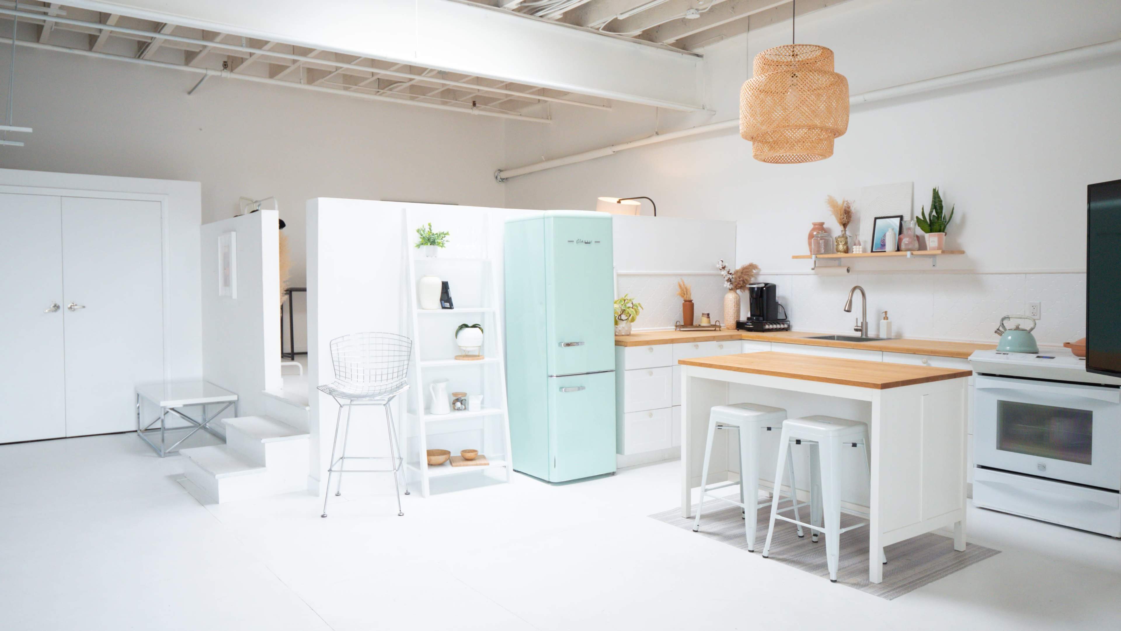 The Stu - Bright Spacious Loft Space in East Toronto Image in Leaside, Toronto, ON