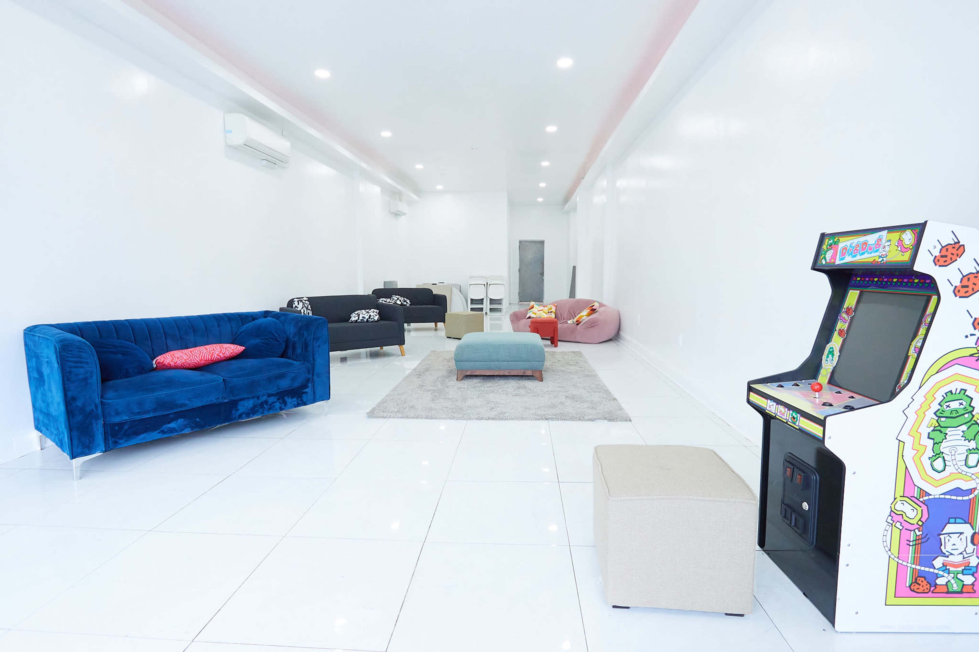 Urban Chic Trendy Loft Image in Flatlands, brooklyn, NY