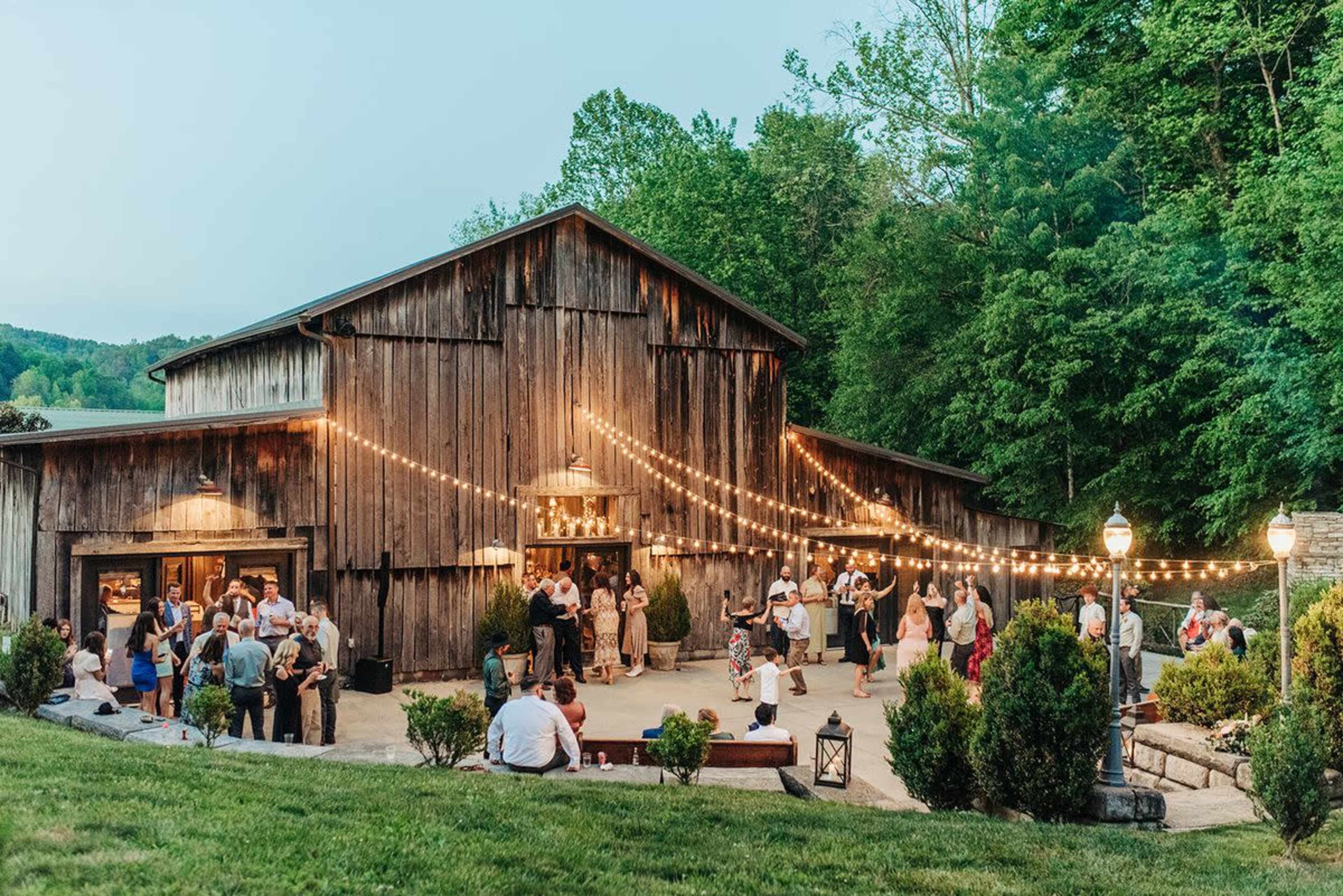 Historic Smoky Mountain Barn on 13 Wooded Acres Image in , Sevierville, TN